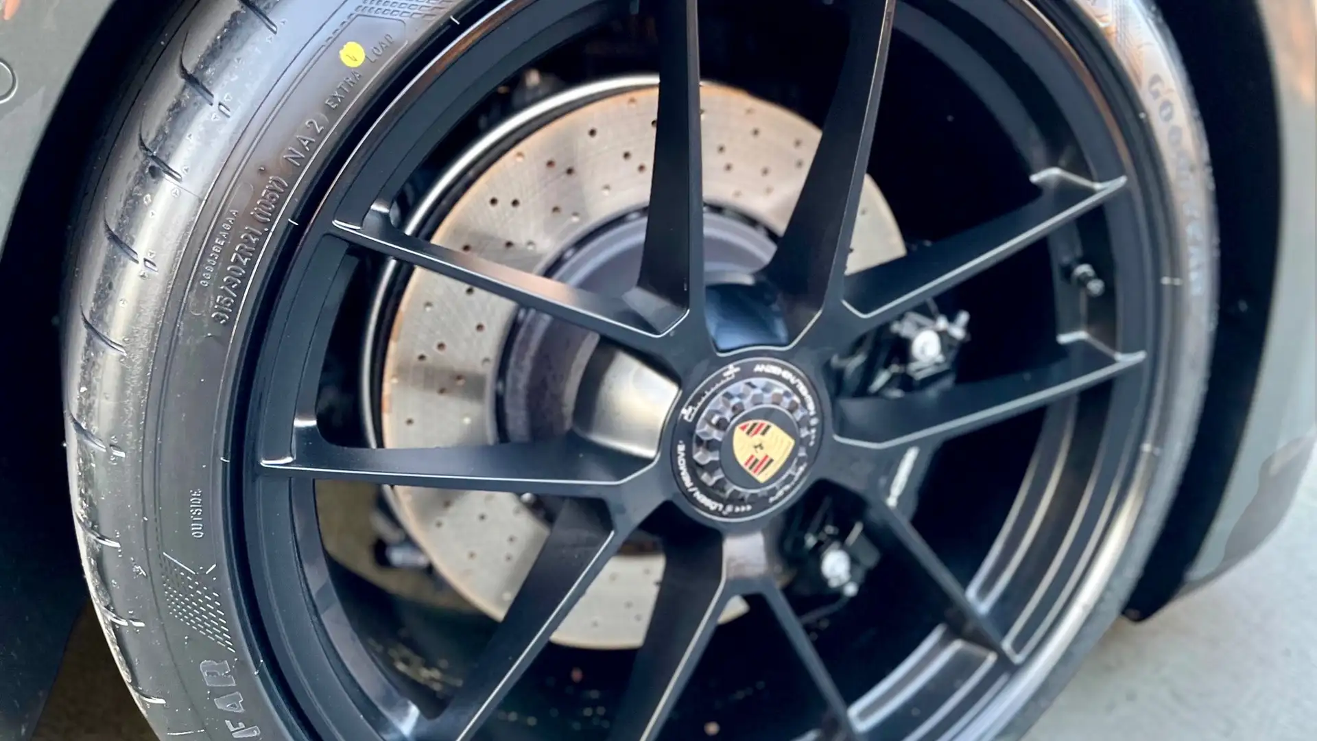 포르쉐 911 Targa 4 GTS 2026 베이지 사진 8