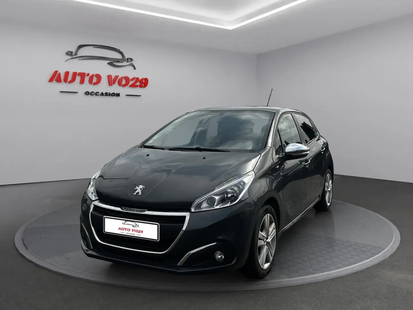Peugeot 208 1.2 vti RESERVE A PROFESSIONNEL DE L AUTOMOBILE Grijs - 1