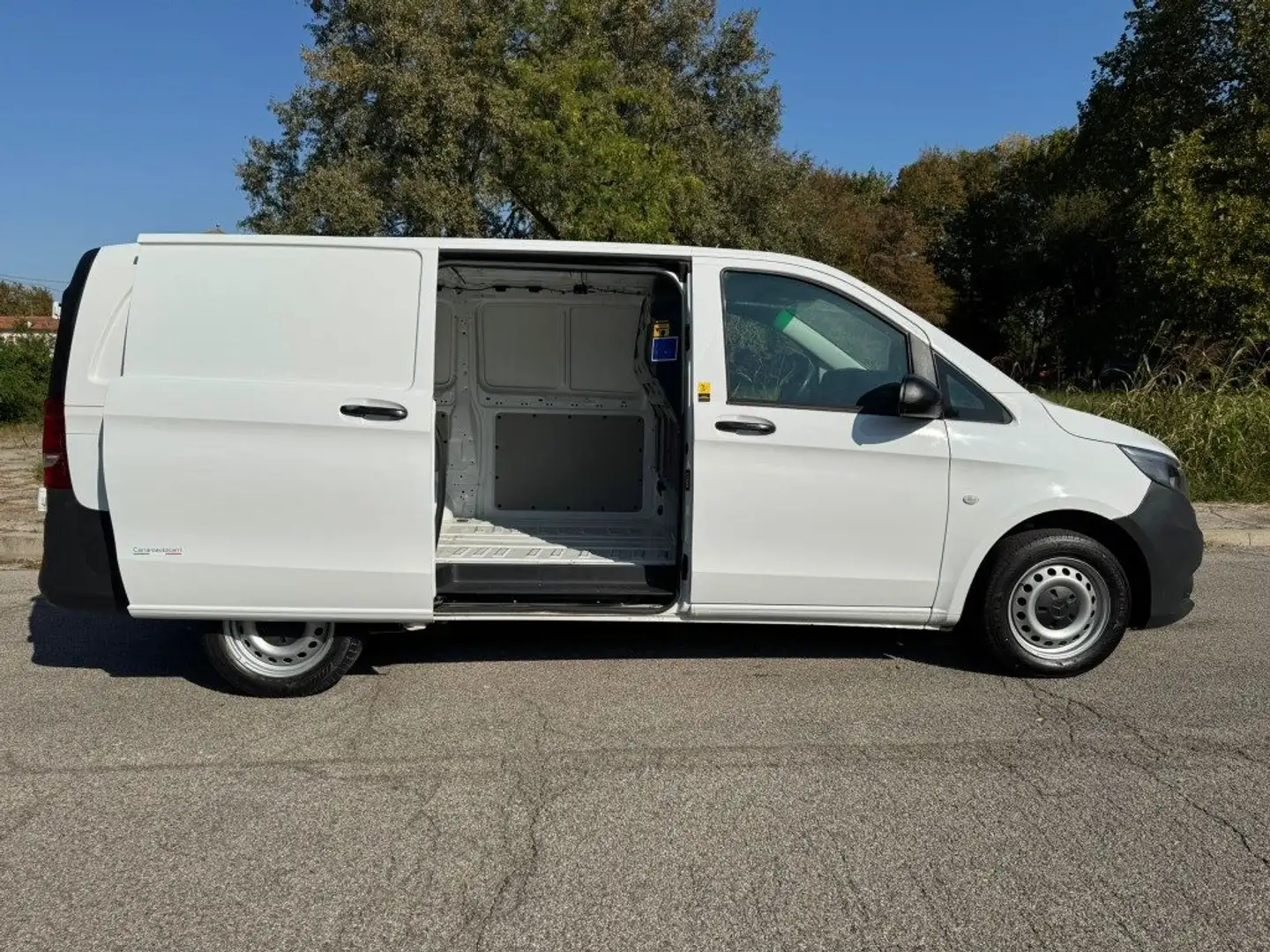 Mercedes-Benz Vito 1.6 111 CDI Furgone Long Business Bianco - 2