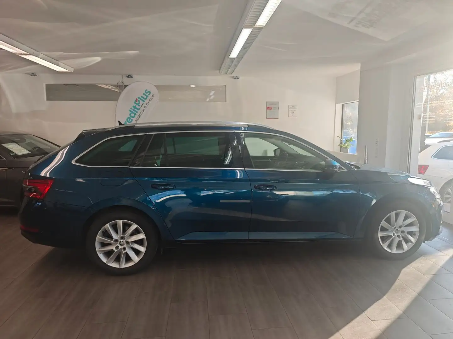 Skoda Superb Combi Style*Virtual*Lane*ParkAssist Blau - 2