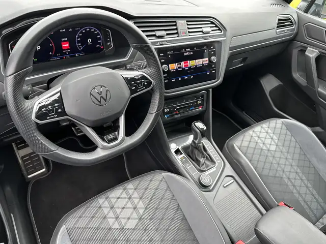 Volkswagen Tiguan Allspace view 14