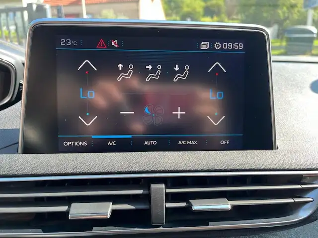 Peugeot 3008 view 14