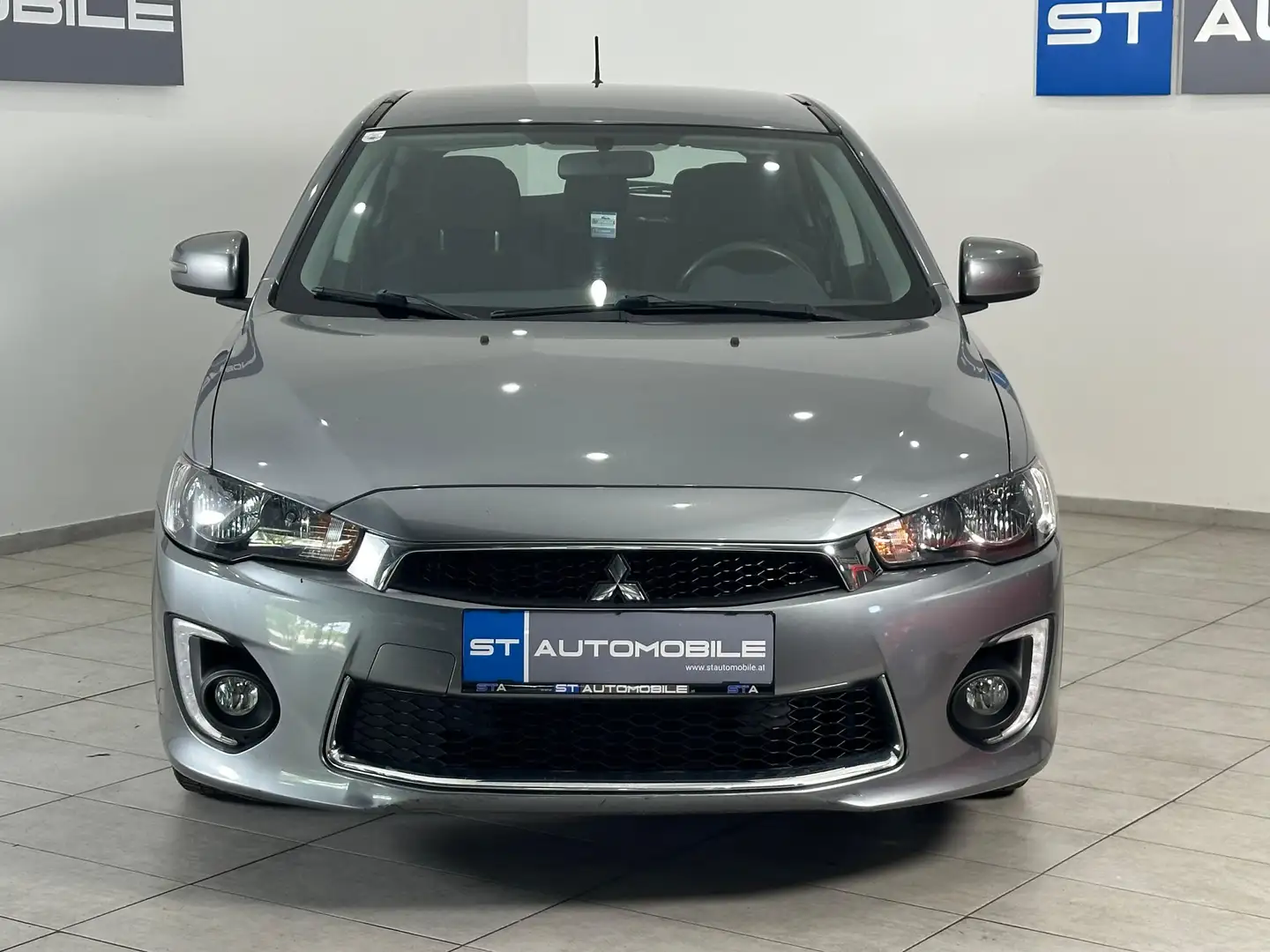 Mitsubishi Lancer 1.6 Comfort Line // 1.BESITZ // KAMERA // Grau - 2