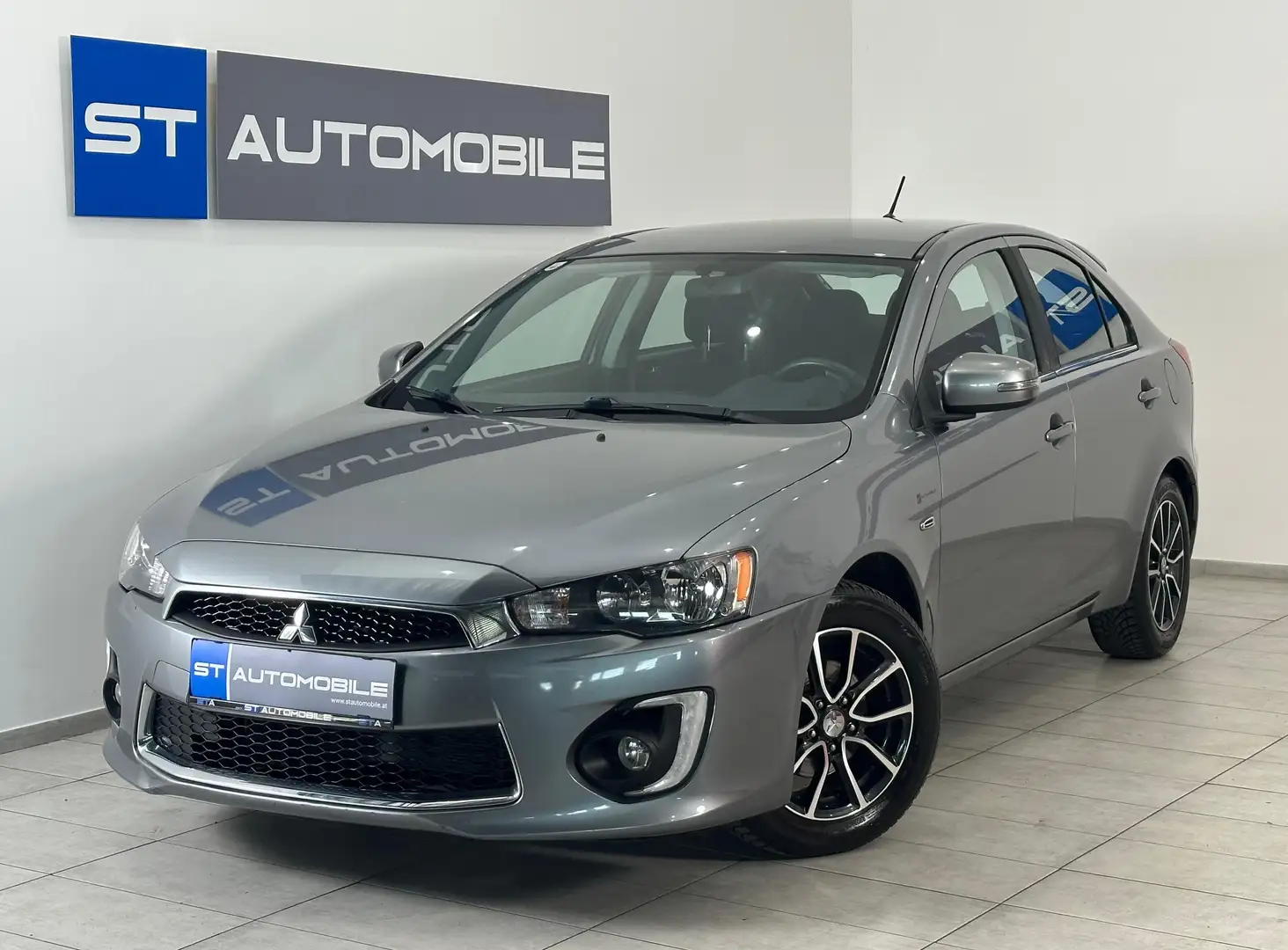 Mitsubishi Lancer 1.6 Comfort Line // 1.BESITZ // KAMERA // Grau - 1