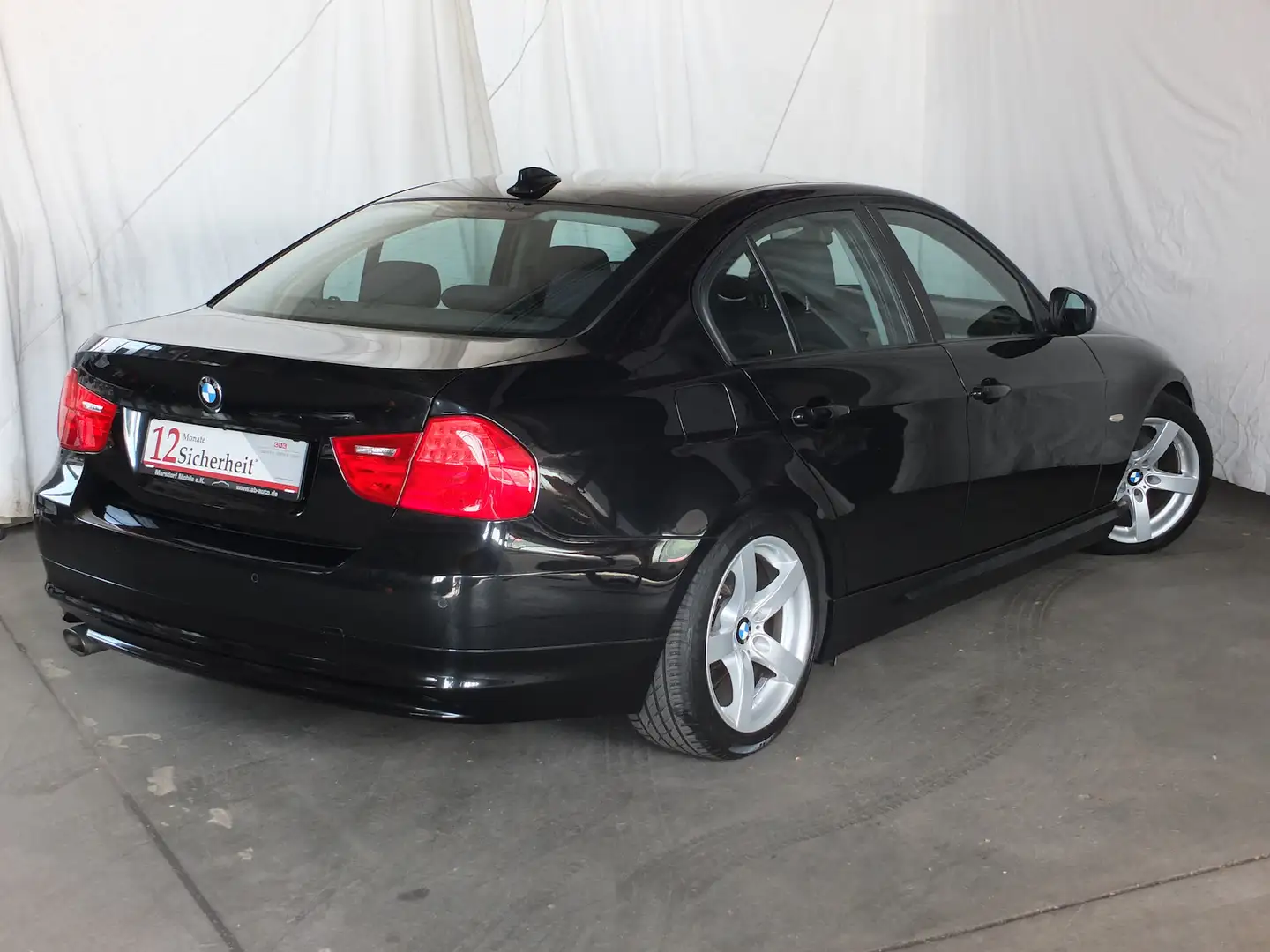 BMW 320 320D NAVI SPORT KLIMAAUT PDC MFL TEMPOMAT Noir - 2