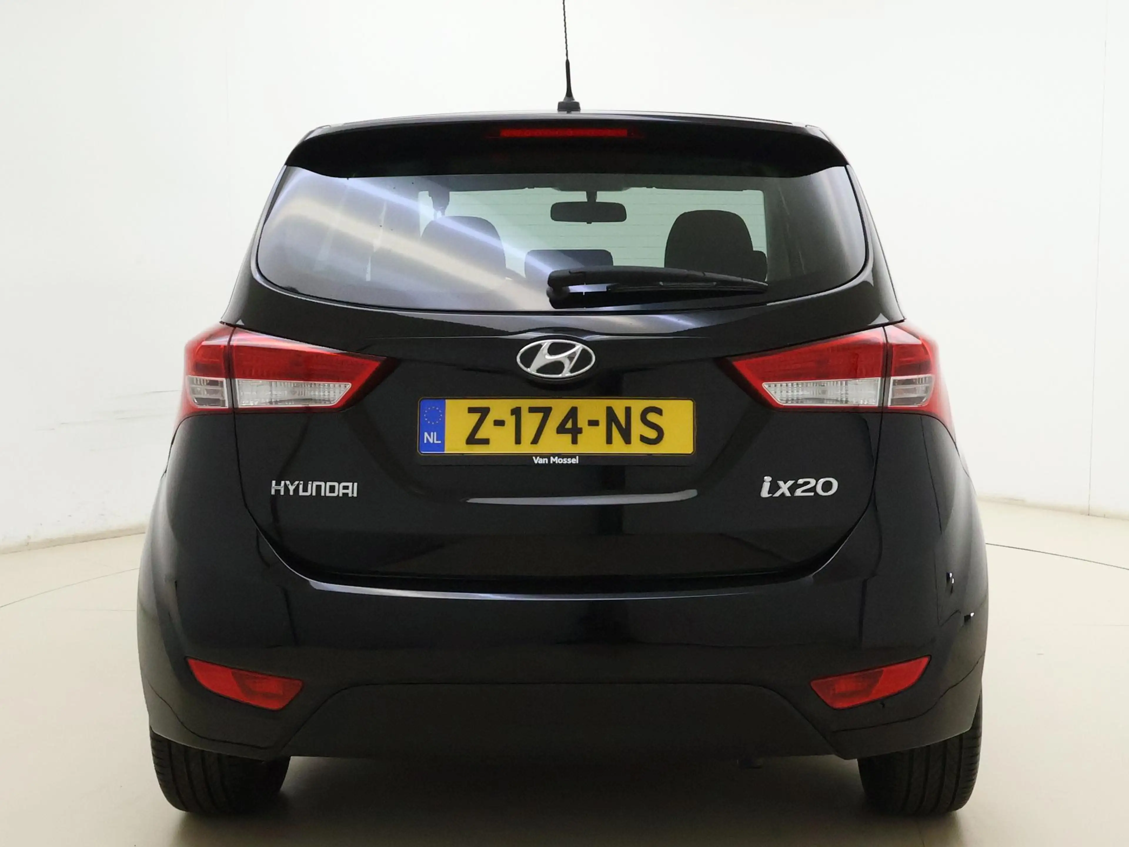 Hyundai iX20 1.6i Go! | Automaat | Parkeersensoren | Lichtmetal — photo 8