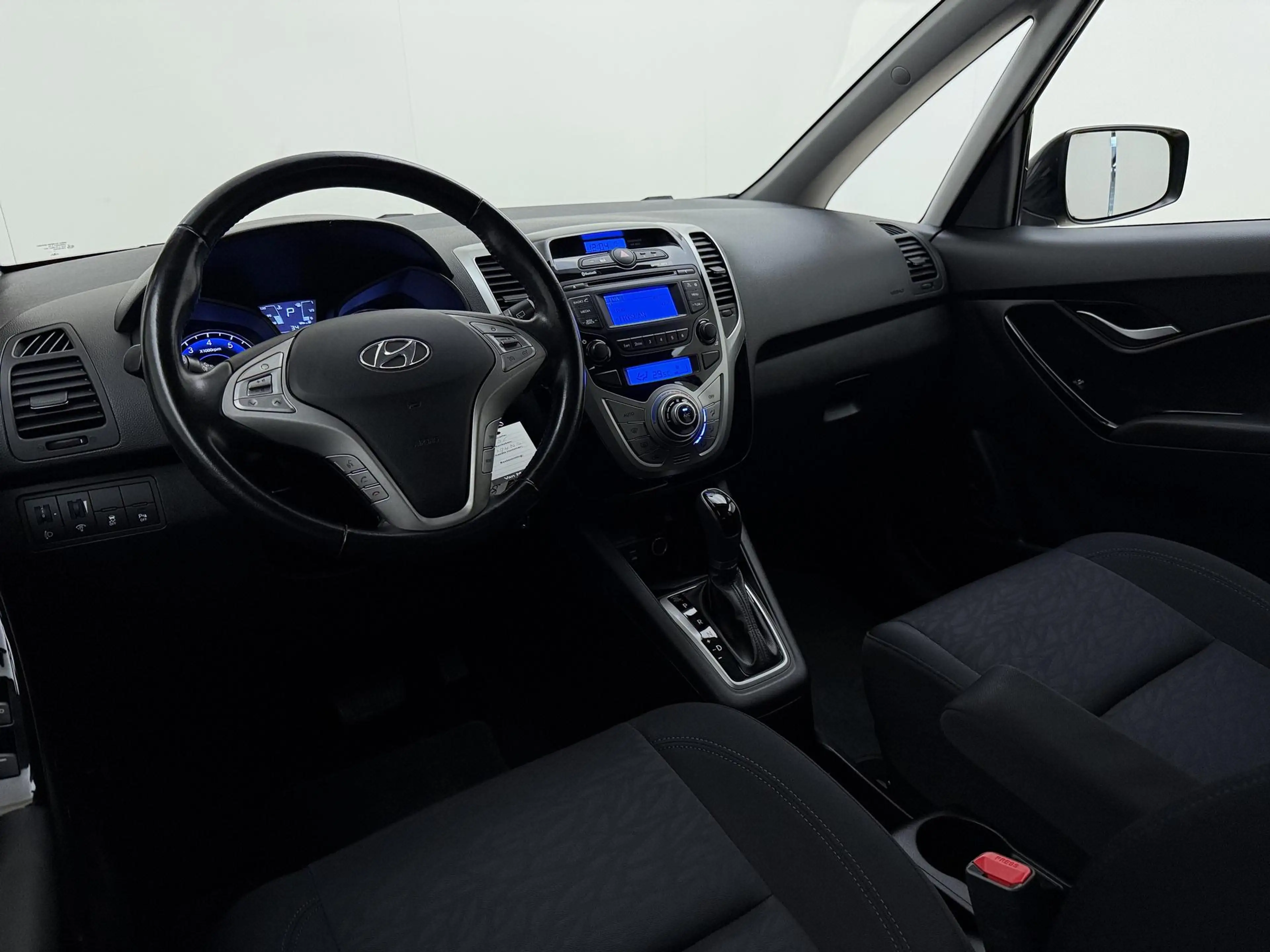Hyundai iX20 1.6i Go! | Automaat | Parkeersensoren | Lichtmetal — photo 14