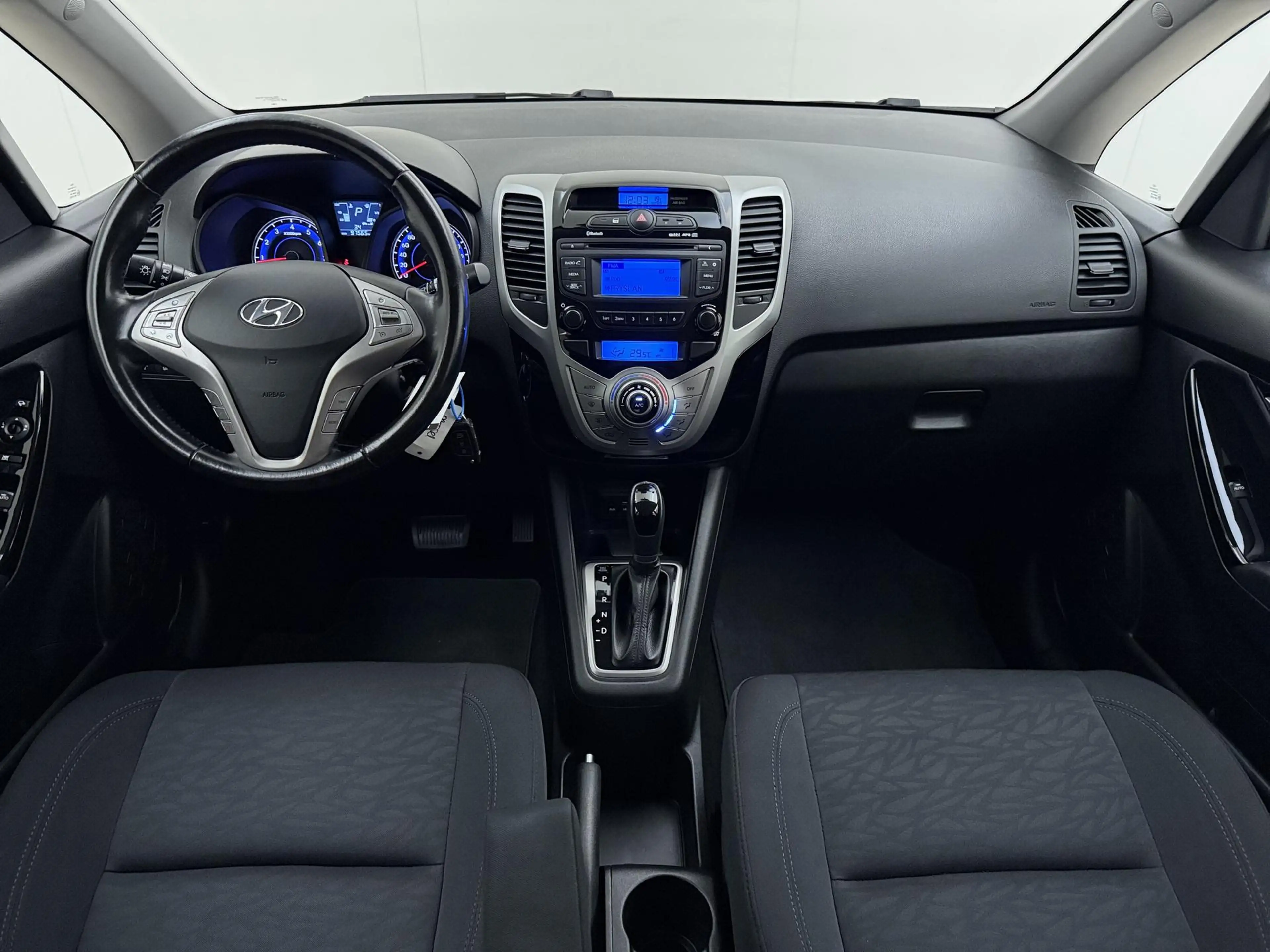 Hyundai iX20 1.6i Go! | Automaat | Parkeersensoren | Lichtmetal — photo 12