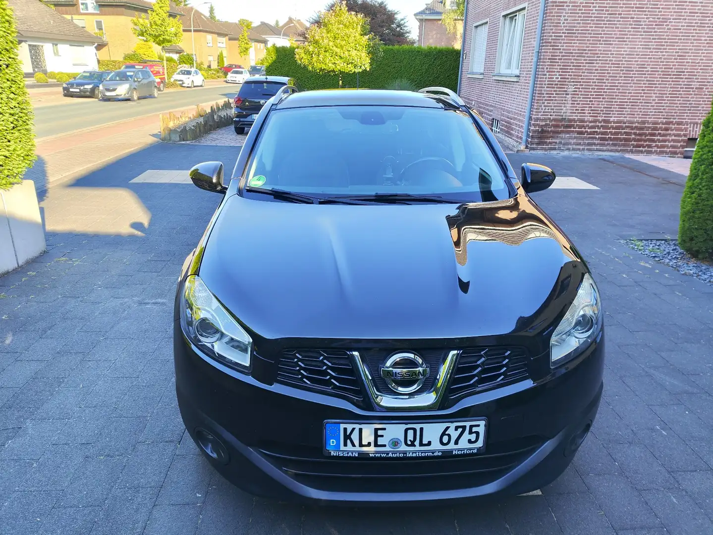 Nissan Qashqai 2.0 dCi DPF tekna - 1