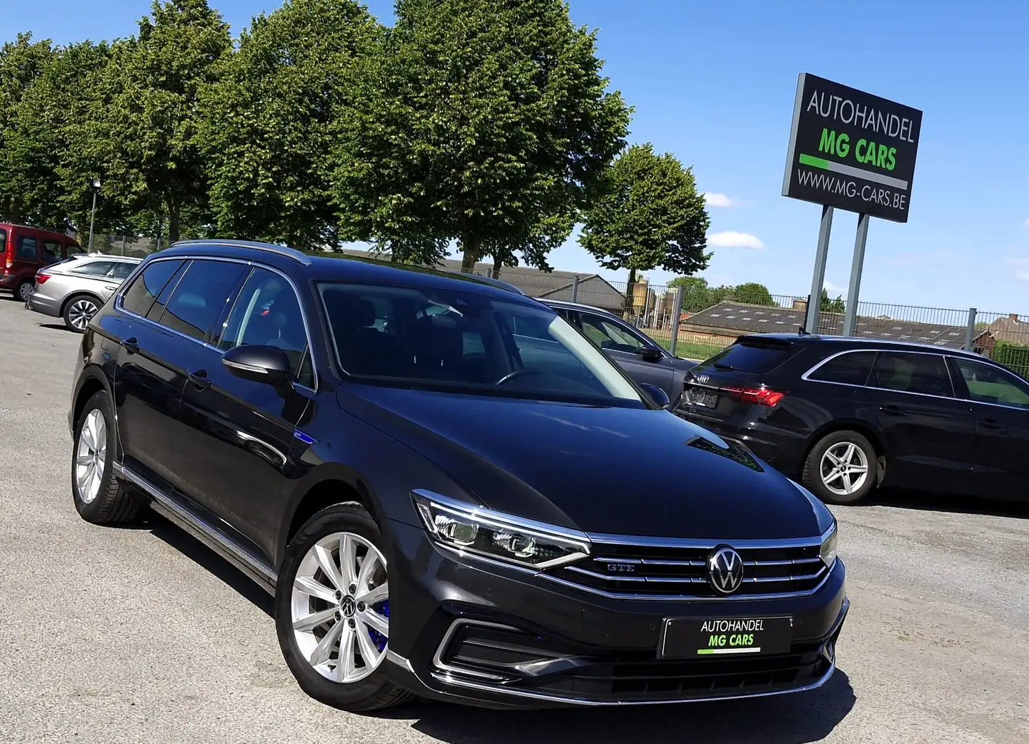 Volkswagen Passat GTE1.4eHybrid LEDER ALCANTARA APP CONNECT TREKHAAK Grau - 1