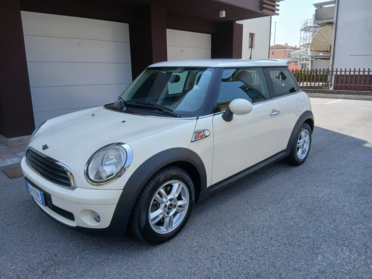 MINI One 1.6 giusta per NEO PATENTATI Bianco - 2