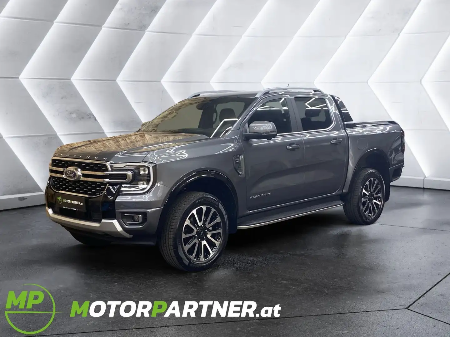 Ford Ranger **Platinum** 3,0L Diesel V6 Grijs - 1