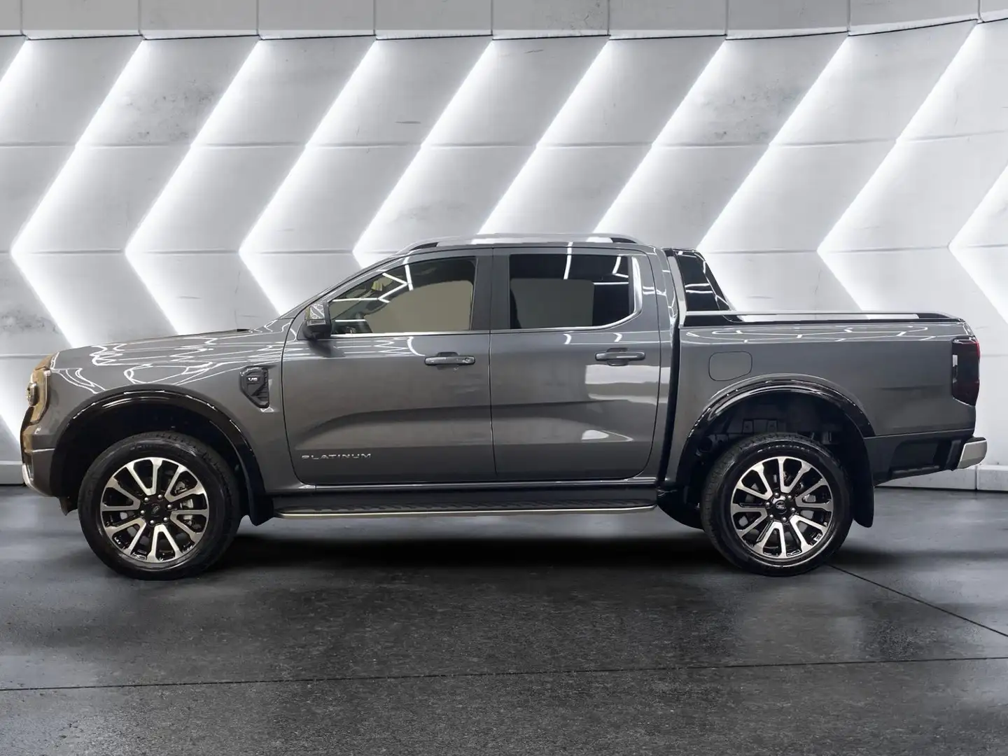 Ford Ranger **Platinum** 3,0L Diesel V6 Grijs - 2