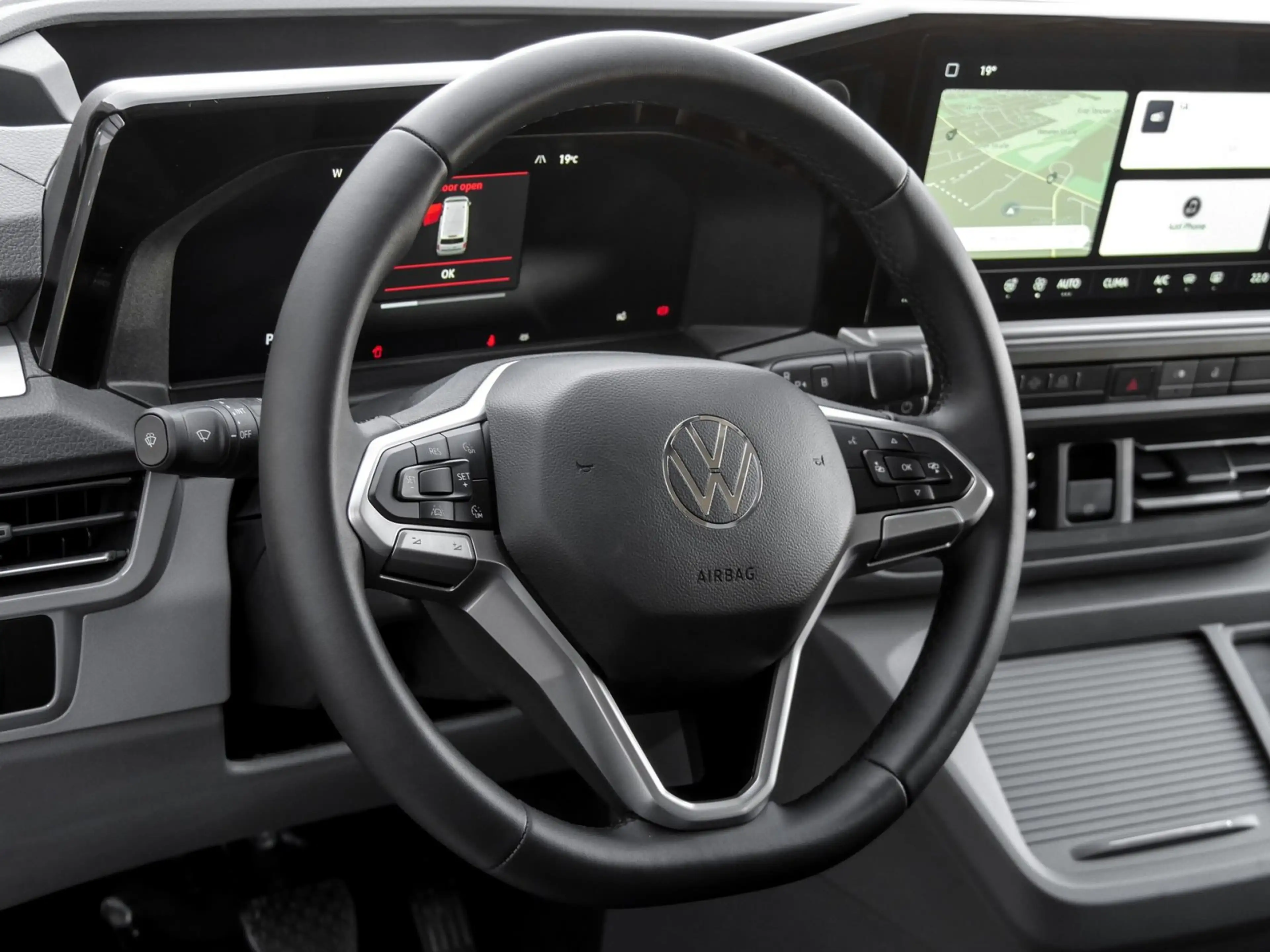 Volkswagen T7 Caravelle e PanAmericana KR LED Navi AHK Pano Keyless 19" — photo 10
