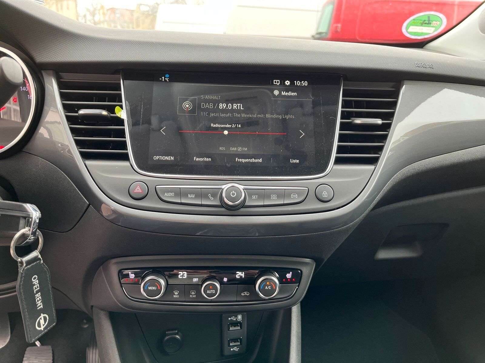 Opel Crossland X