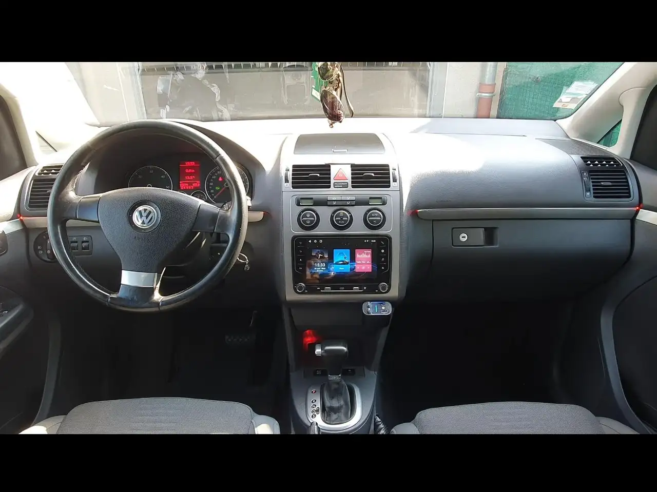 Volkswagen Touran 2.0 16S TDI 140 Sport DSG