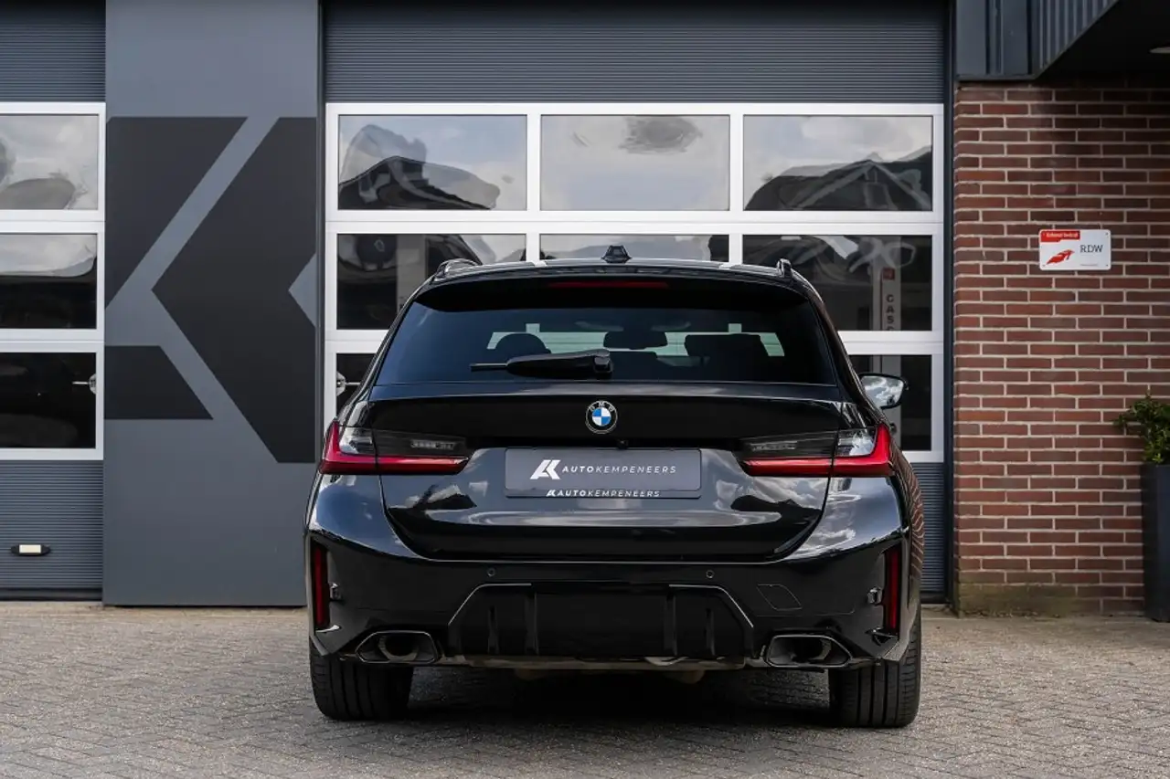 BMW 340 3-serie M340i xDrive Touring | Panorama | M-Seats 2