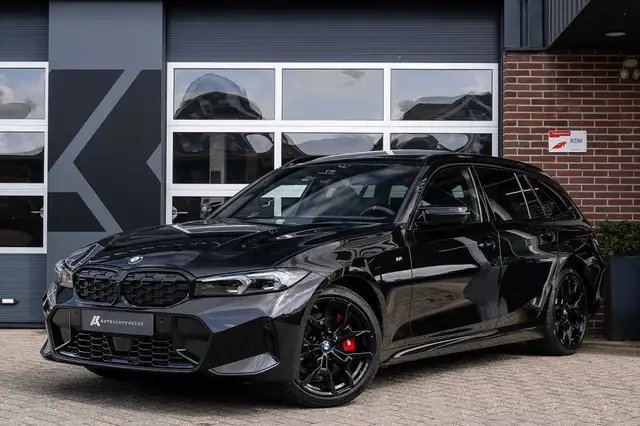 BMW 340 3-serie M340i xDrive Touring | Panorama | M-Seats