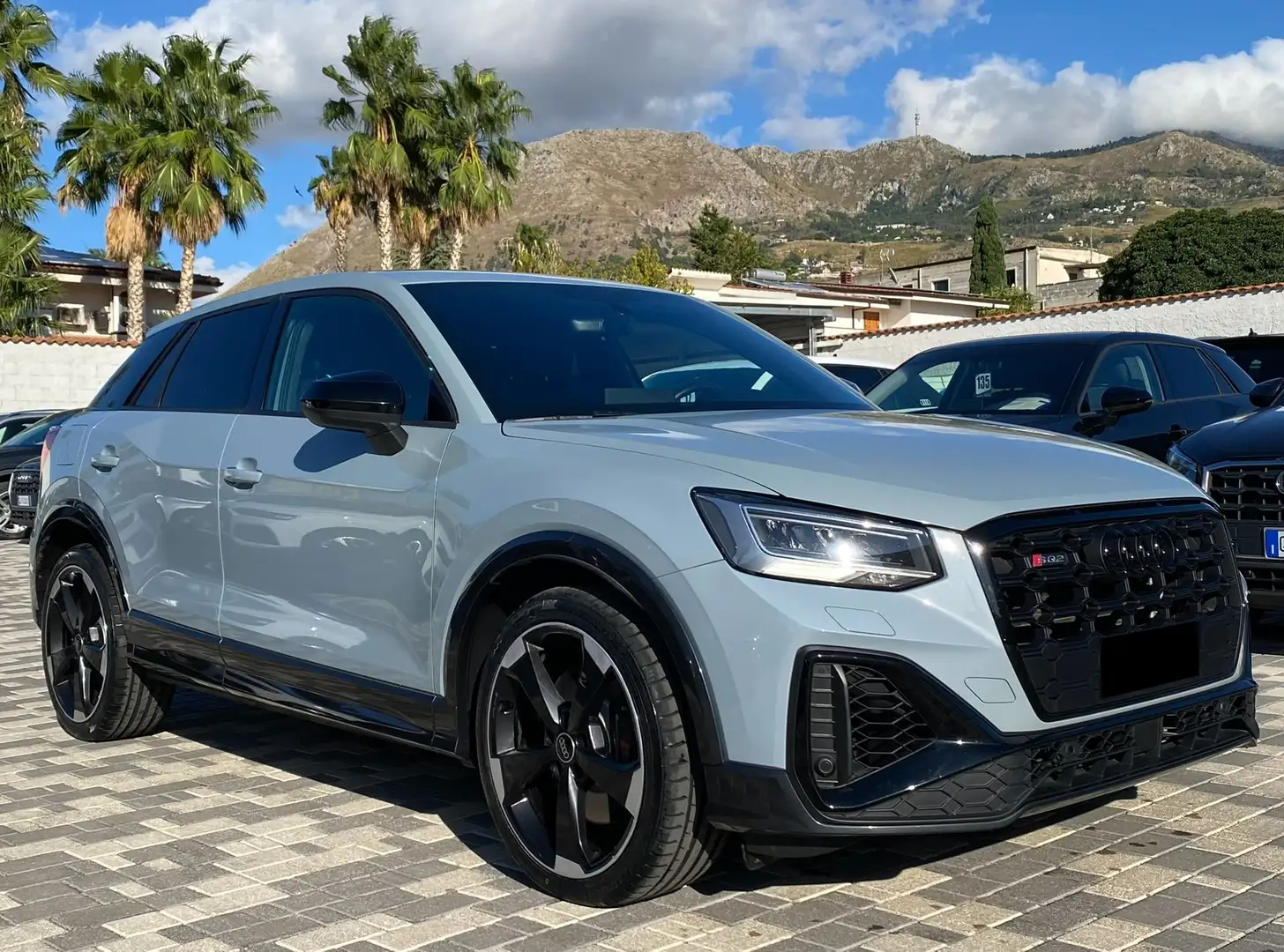 Audi SQ2 2.0 TFSI 300CV s-tronic quattro Gris - 1