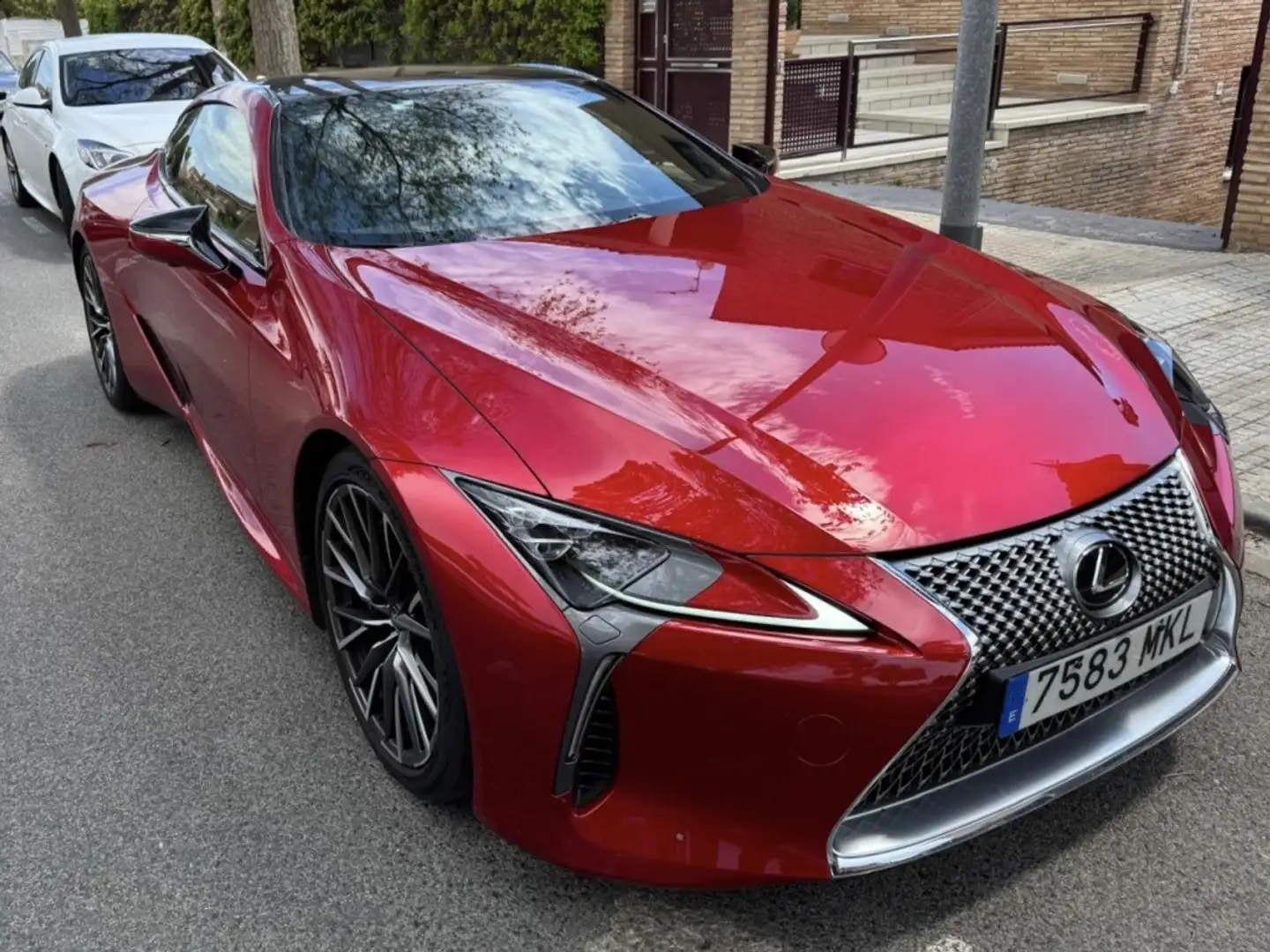 Lexus LC 500 Ultimate Aut. Rouge - 1