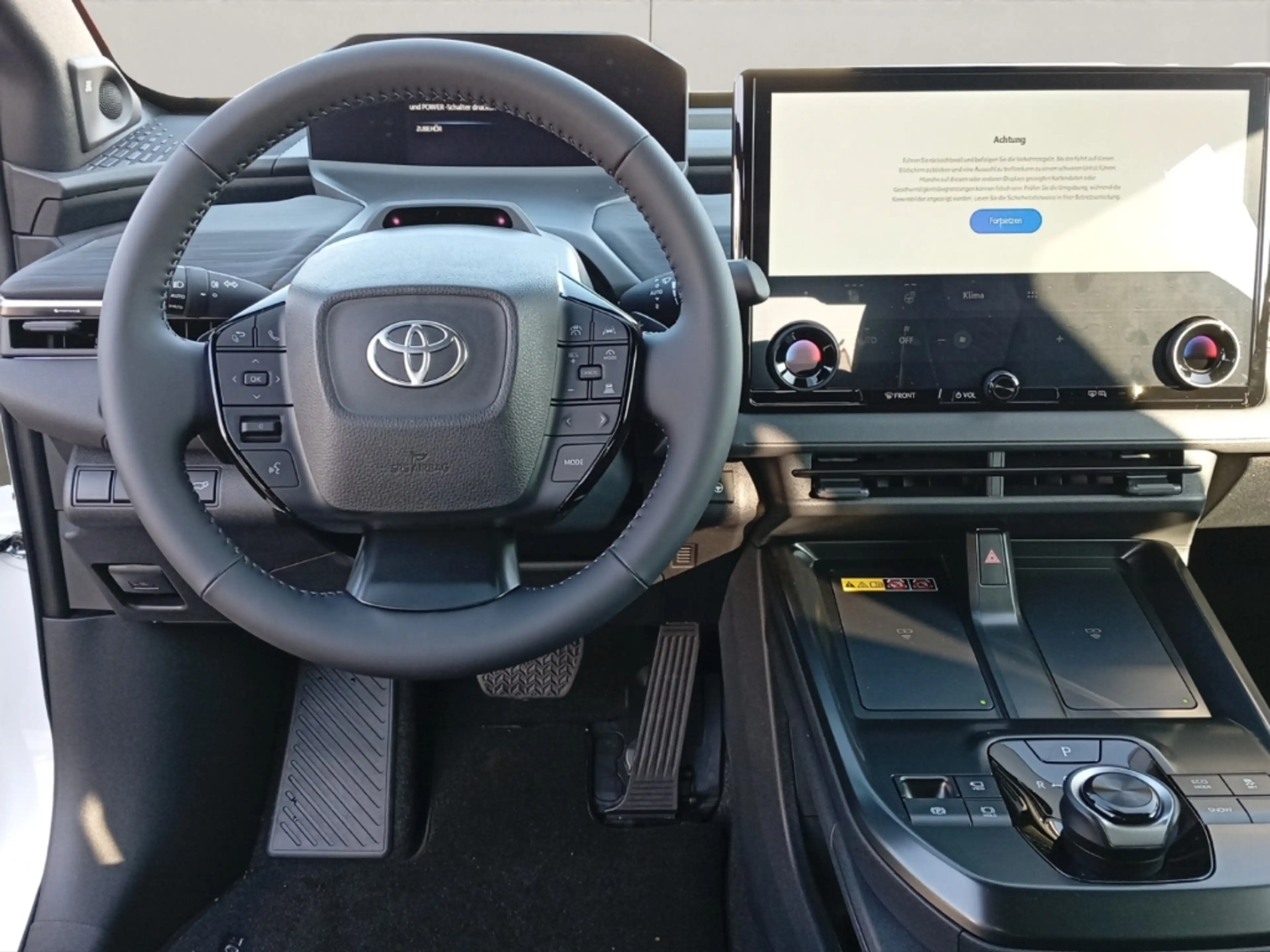 Toyota C-HR+ 4X4+LOUNGE+SKY&SOUND-P+E-PÄRMIE 6000€ — photo 12
