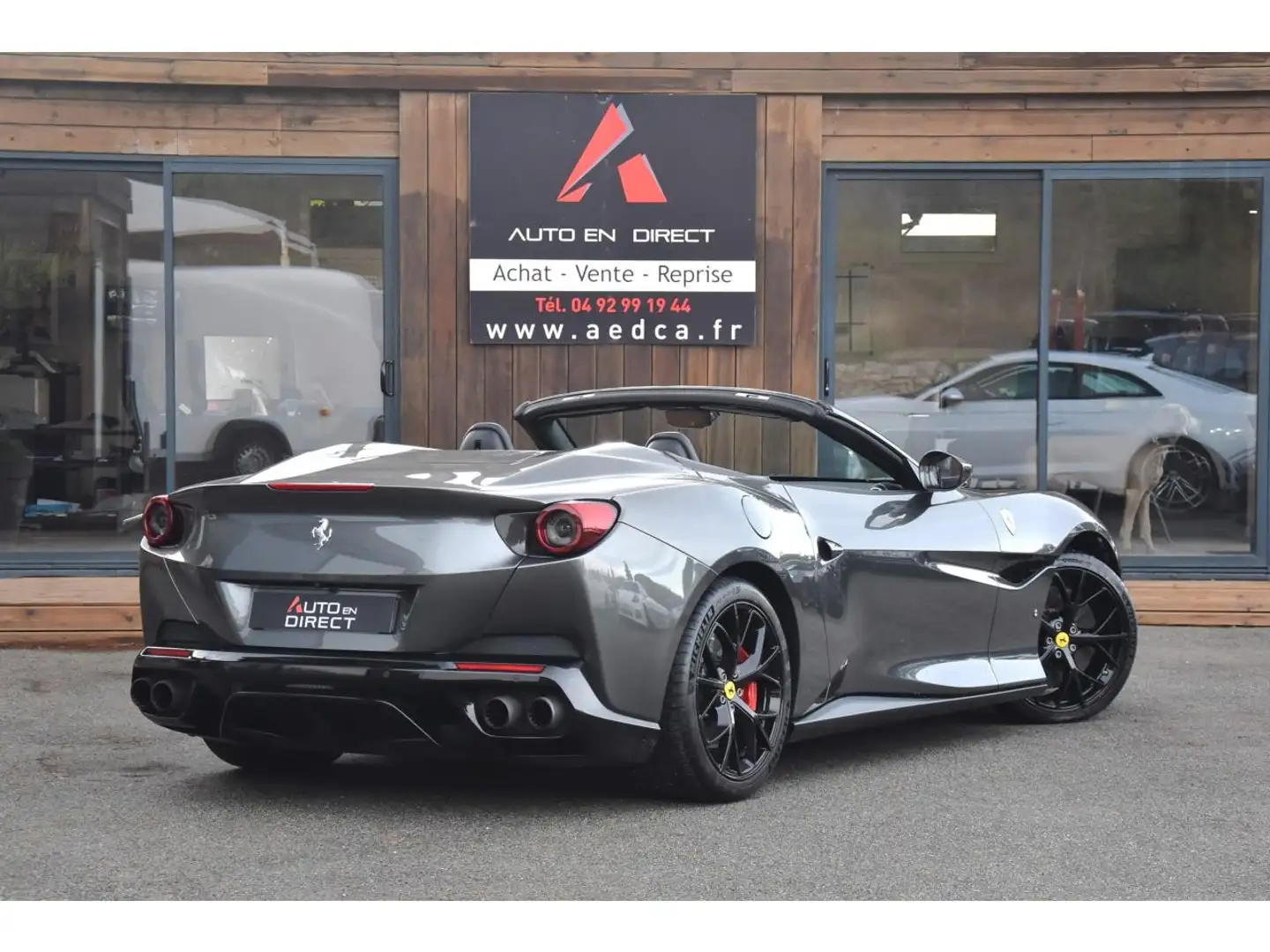 Ferrari Portofino Portofino 3.9i V8 - BVR  . Gris - 2