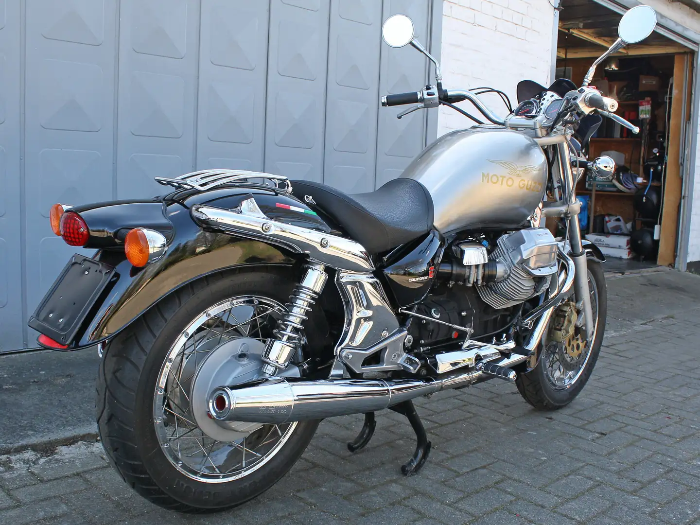 Moto Guzzi California 1100 Schwarz - 2
