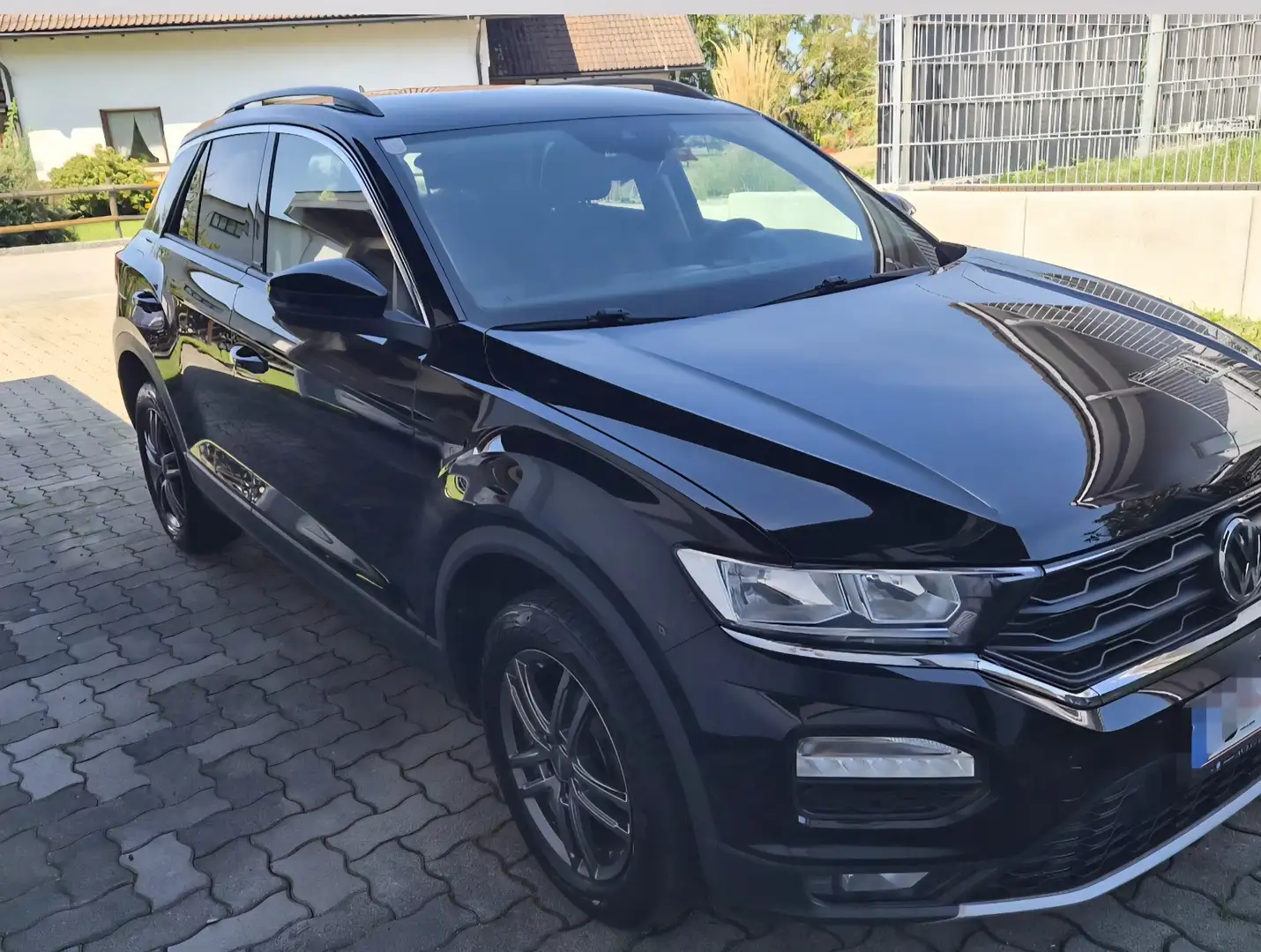 Volkswagen T-Roc T-Roc 1,0 TSI Design Design Schwarz - 1
