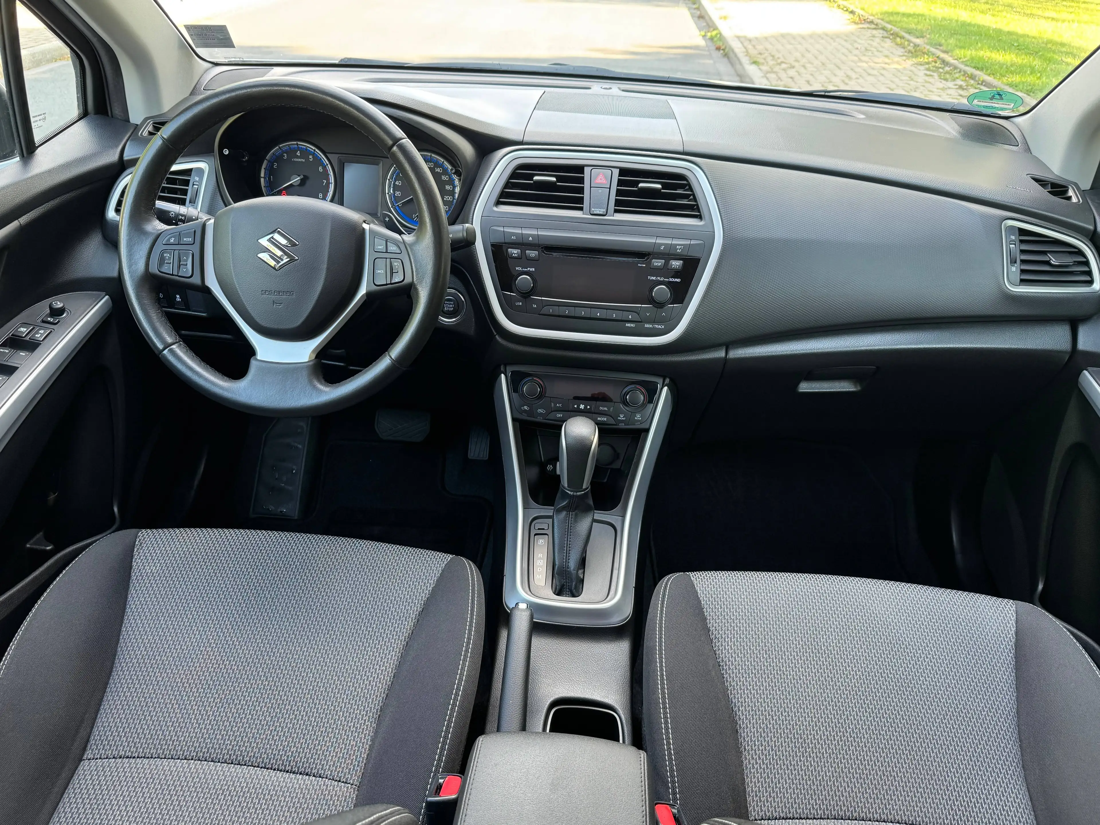 Suzuki SX4 S-Cross Club .4+4 Allrad Automatik 1 Hand km 67.519 — photo 10