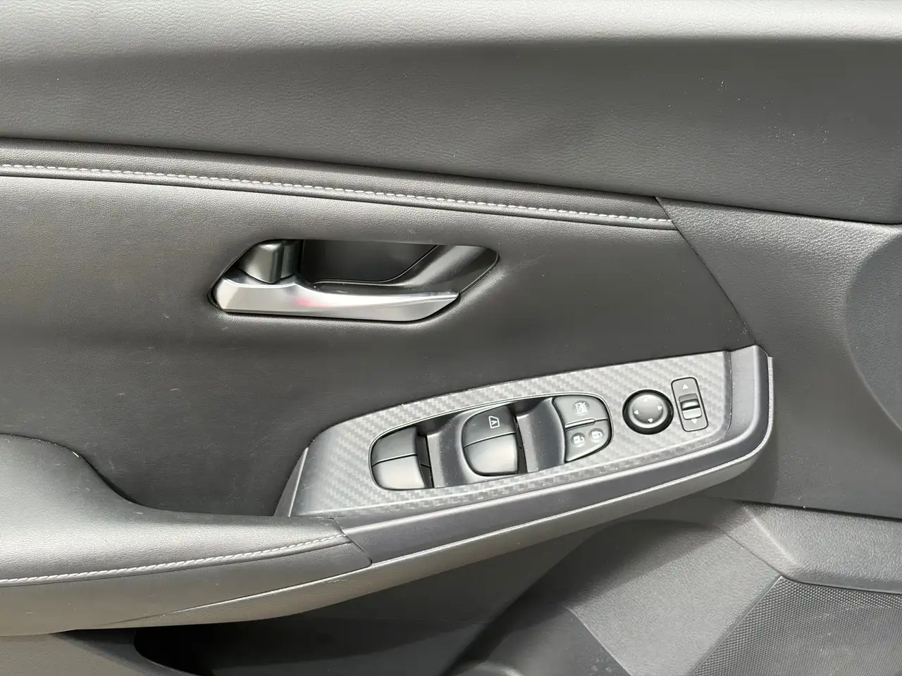 Nissan Sentra photo Nissan Sentra