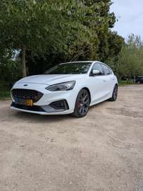 ST