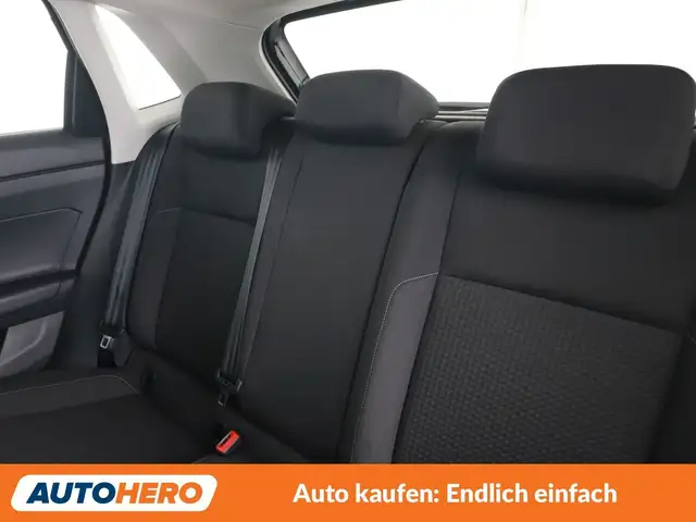 Volkswagen Polo view 14