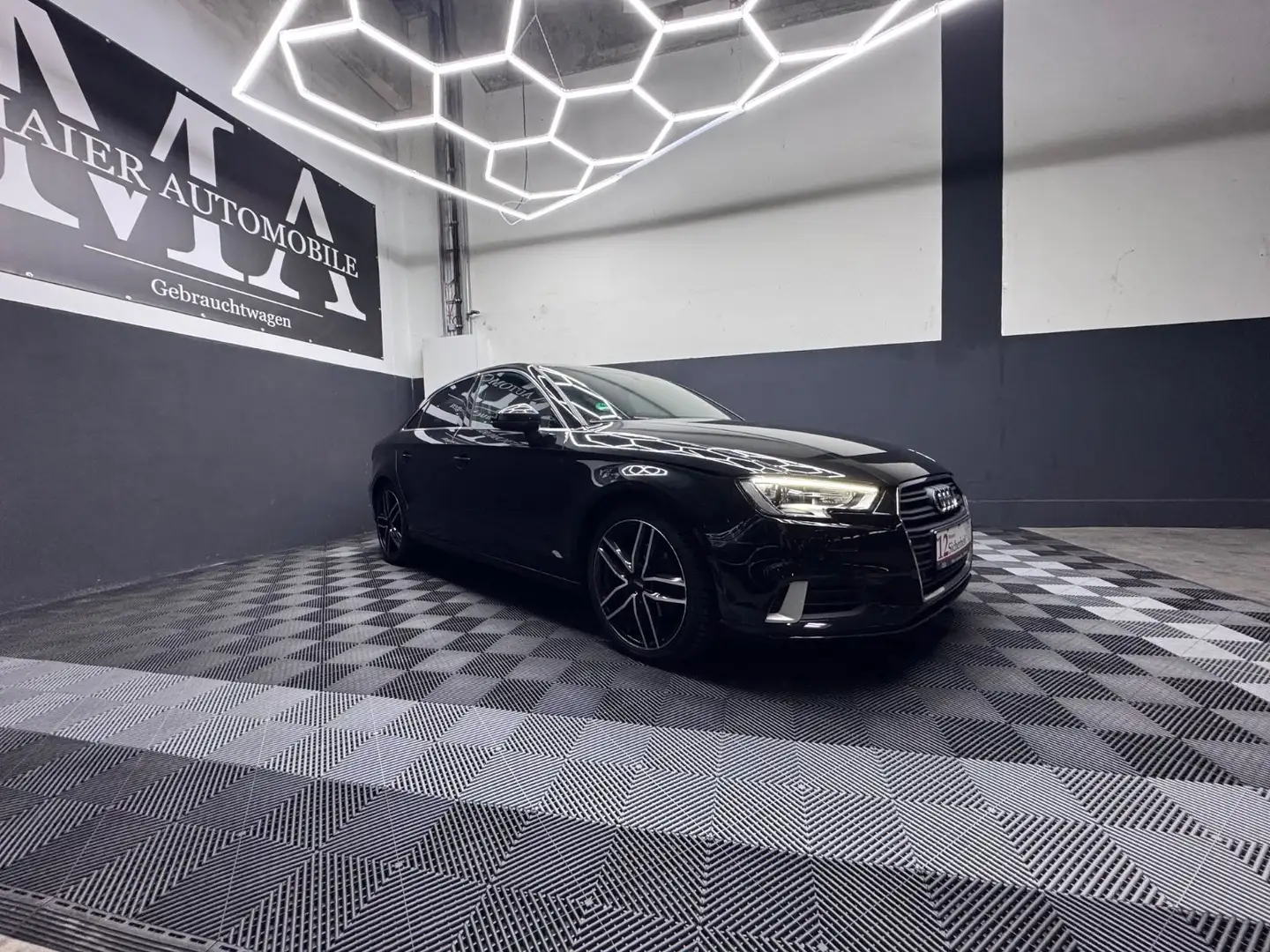 Audi A3 LIMOUSINE SPORT*VIRTUAL COCKPIT*SHZ*GARANTIE Schwarz - 1