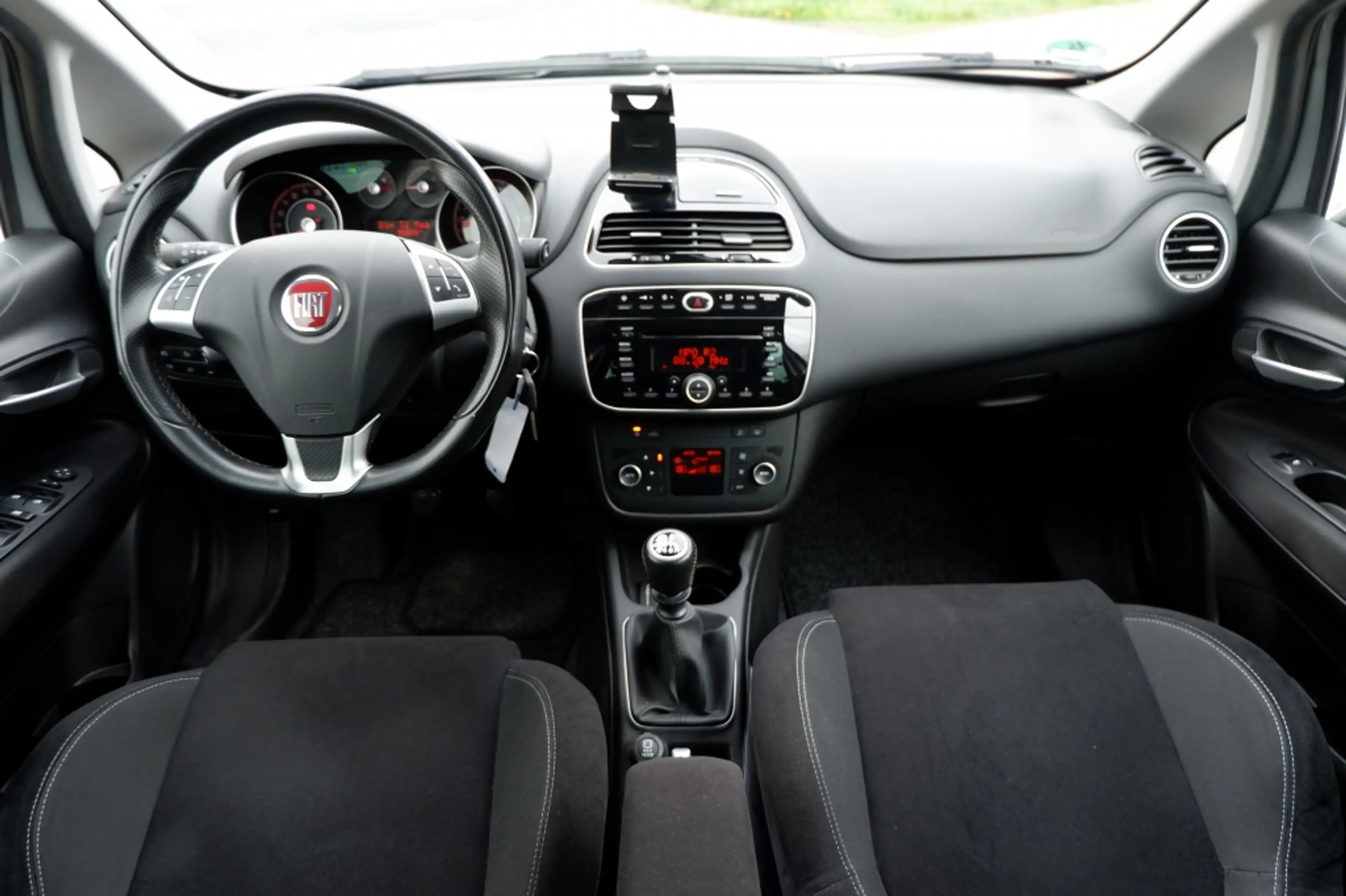 Fiat Punto Evo 0.9 TwinAir Lounge / INCL. 12mnd BOVAG / 1e eigena — photo 14