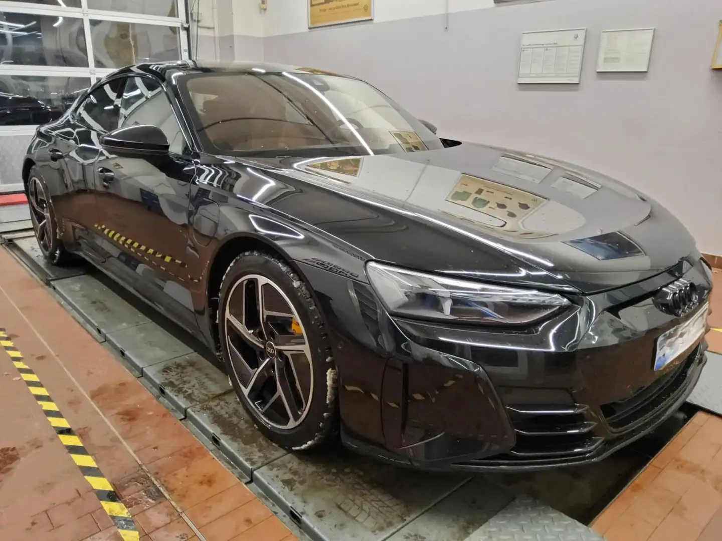 Audi e-tron GT *B&O*Panorama*360°*Matrix LED* Schwarz - 2