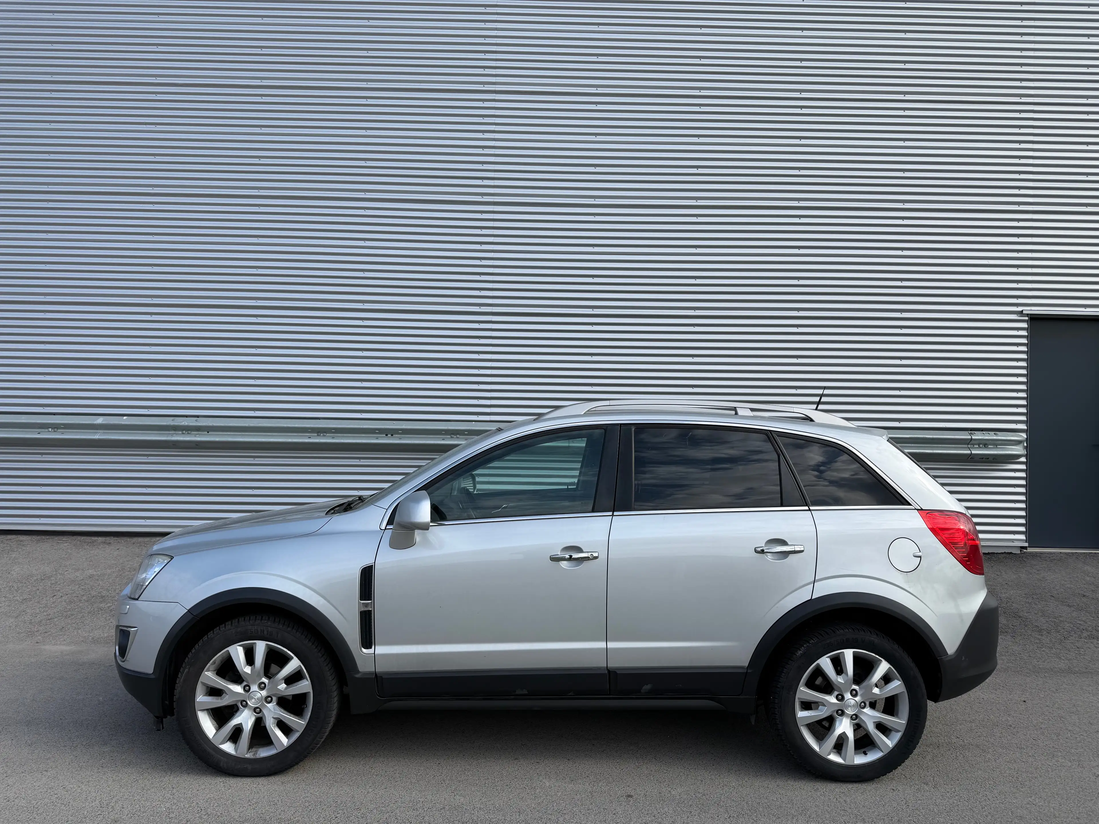 Opel Antara 2,2 CDTI Cosmo Aut. ID:8 — photo 4