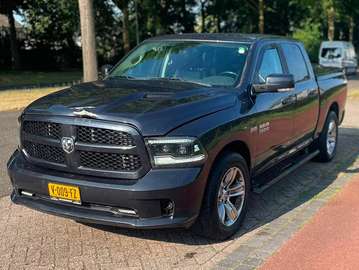 1500 5.7 V8 4x4 QC 6'4 Sp