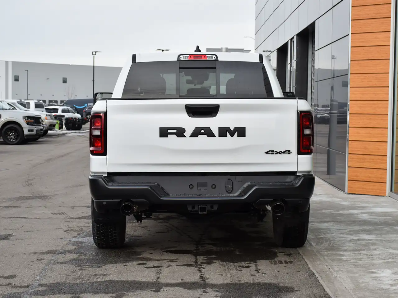 RAM 1500 снимка RAM 1500