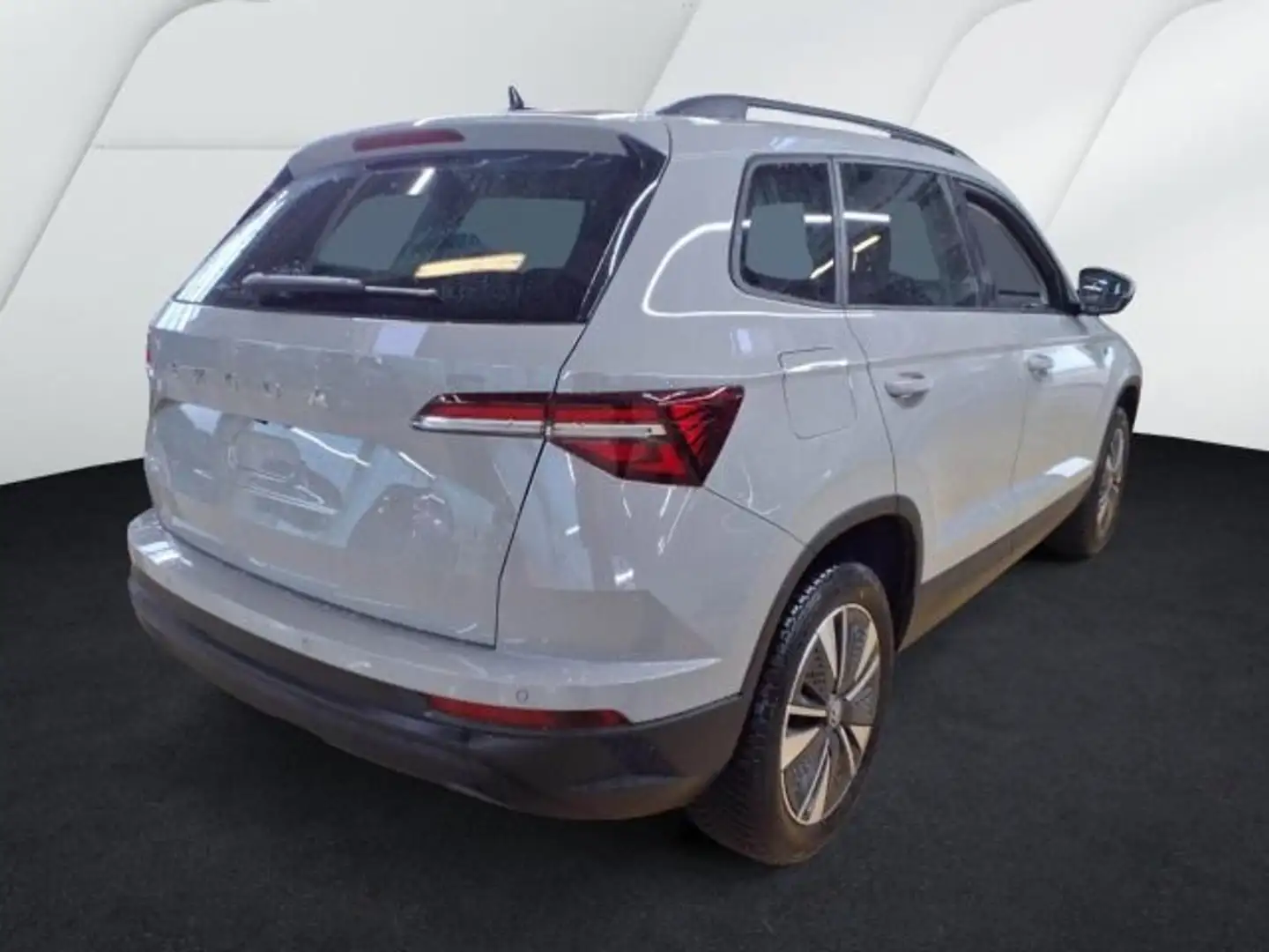 Skoda Karoq TOUR 1,5 TSI DSG NAV AHK KAMERA MATRIX-LED Grau - 2