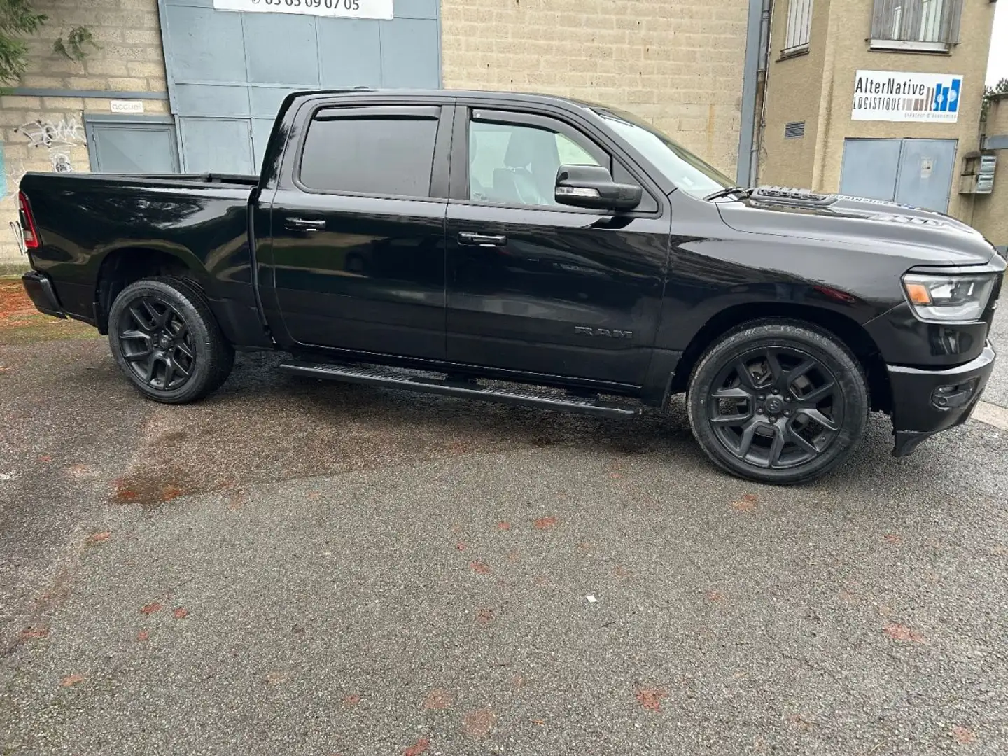 Dodge RAM 1500 5,7 V8 HEMI 395 SPORT - 39900€ TTC - 2