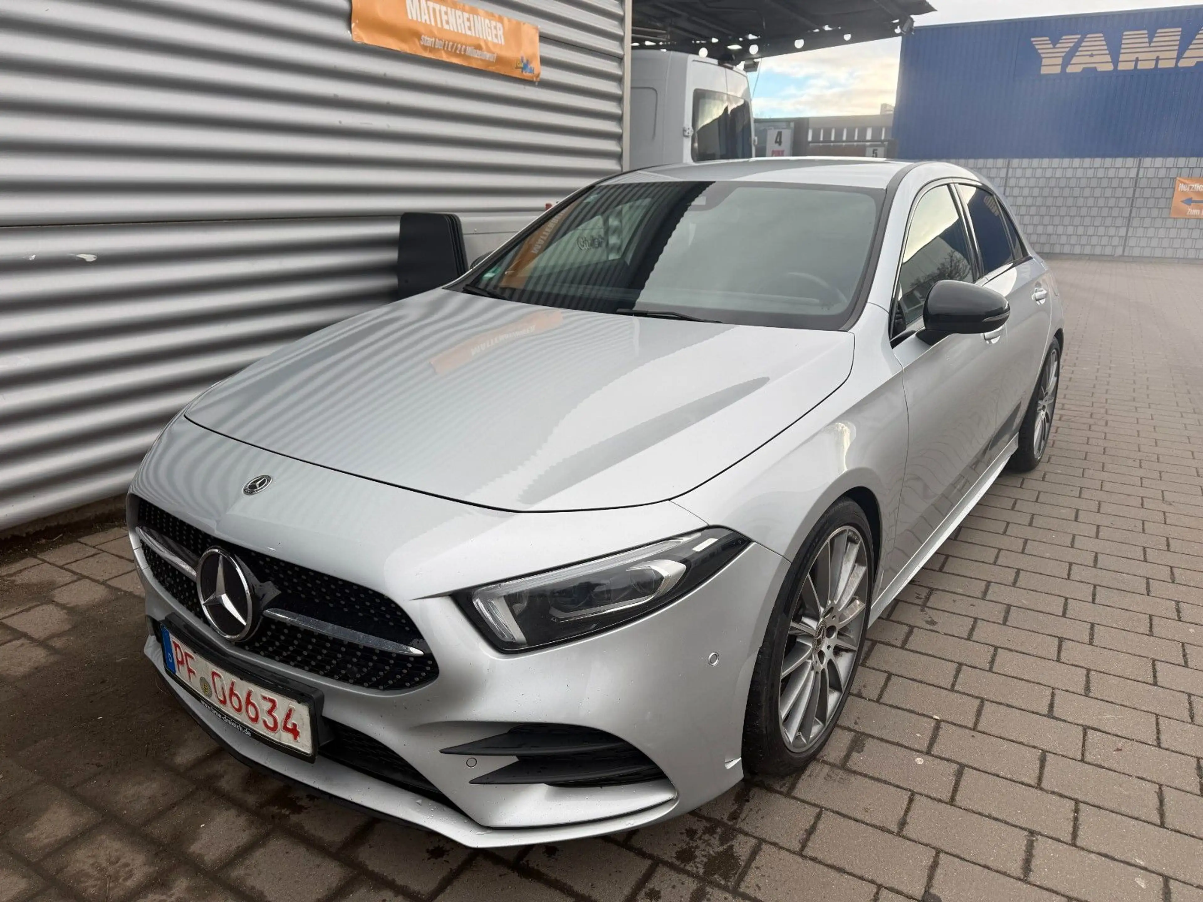 Mercedes-Benz A 220 A A 220 d 4Matic AMG-Paket Night Paket 19 — photo 2