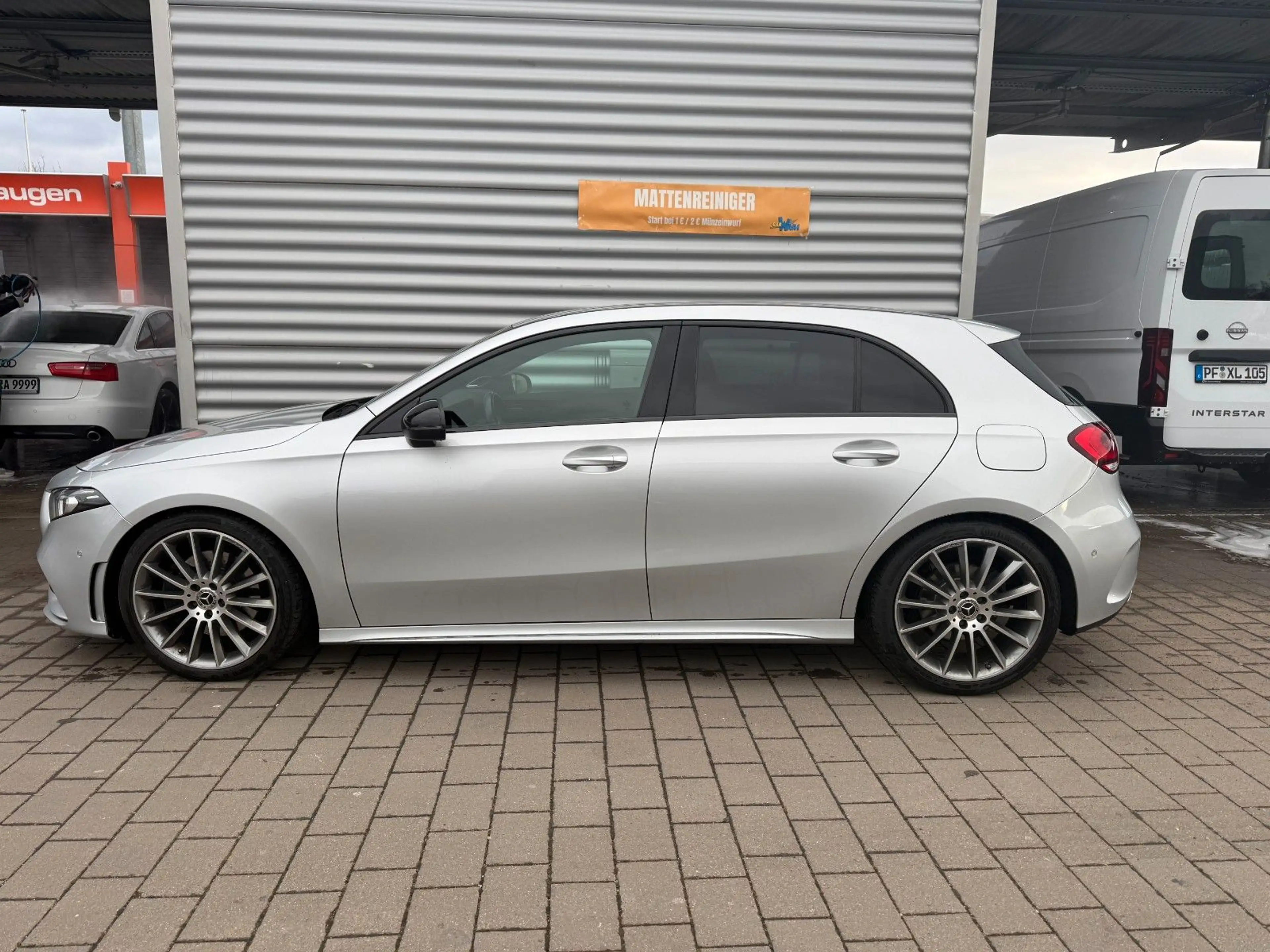 Mercedes-Benz A 220 A A 220 d 4Matic AMG-Paket Night Paket 19 — photo 6