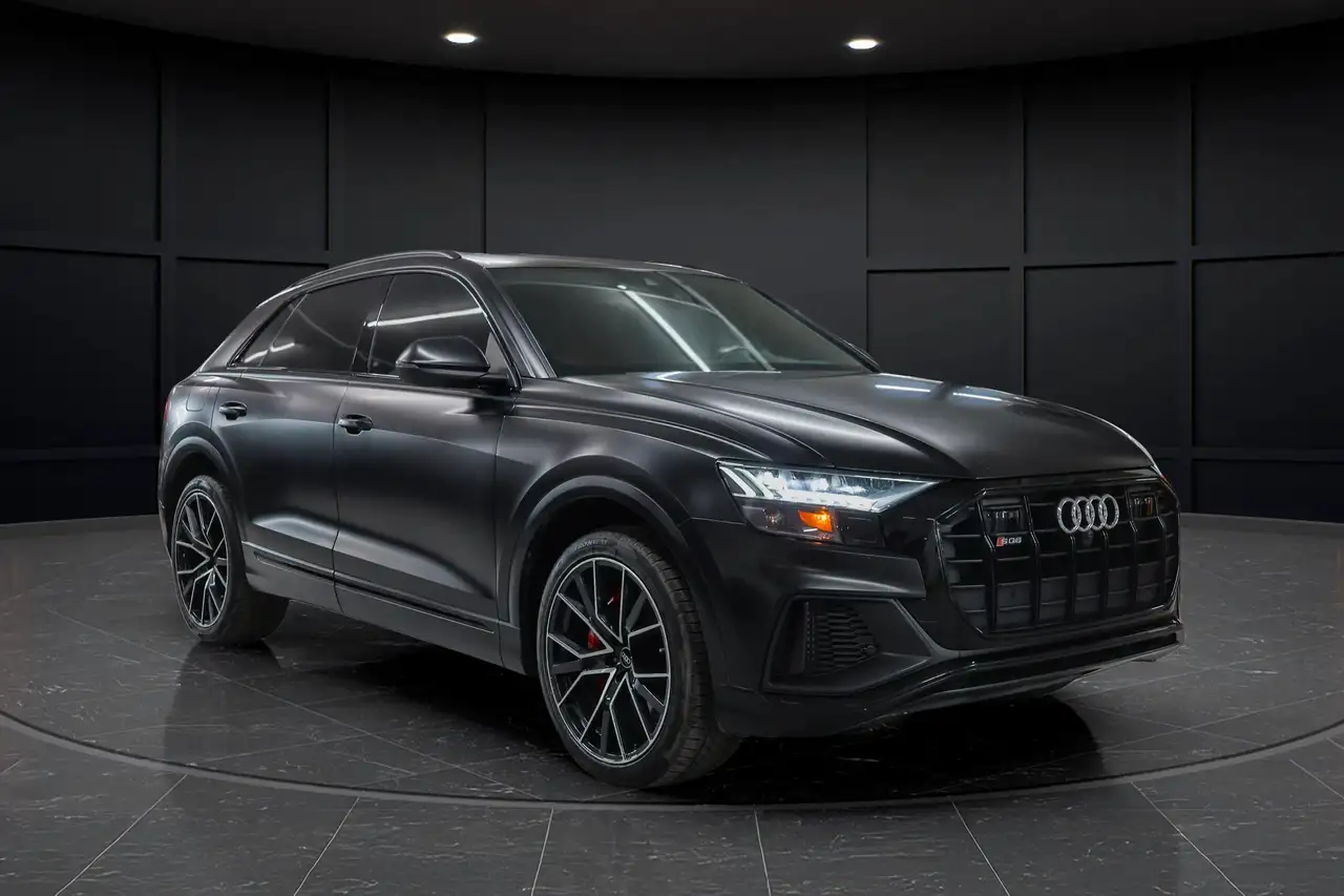 Audi SQ8 снимка Audi SQ8