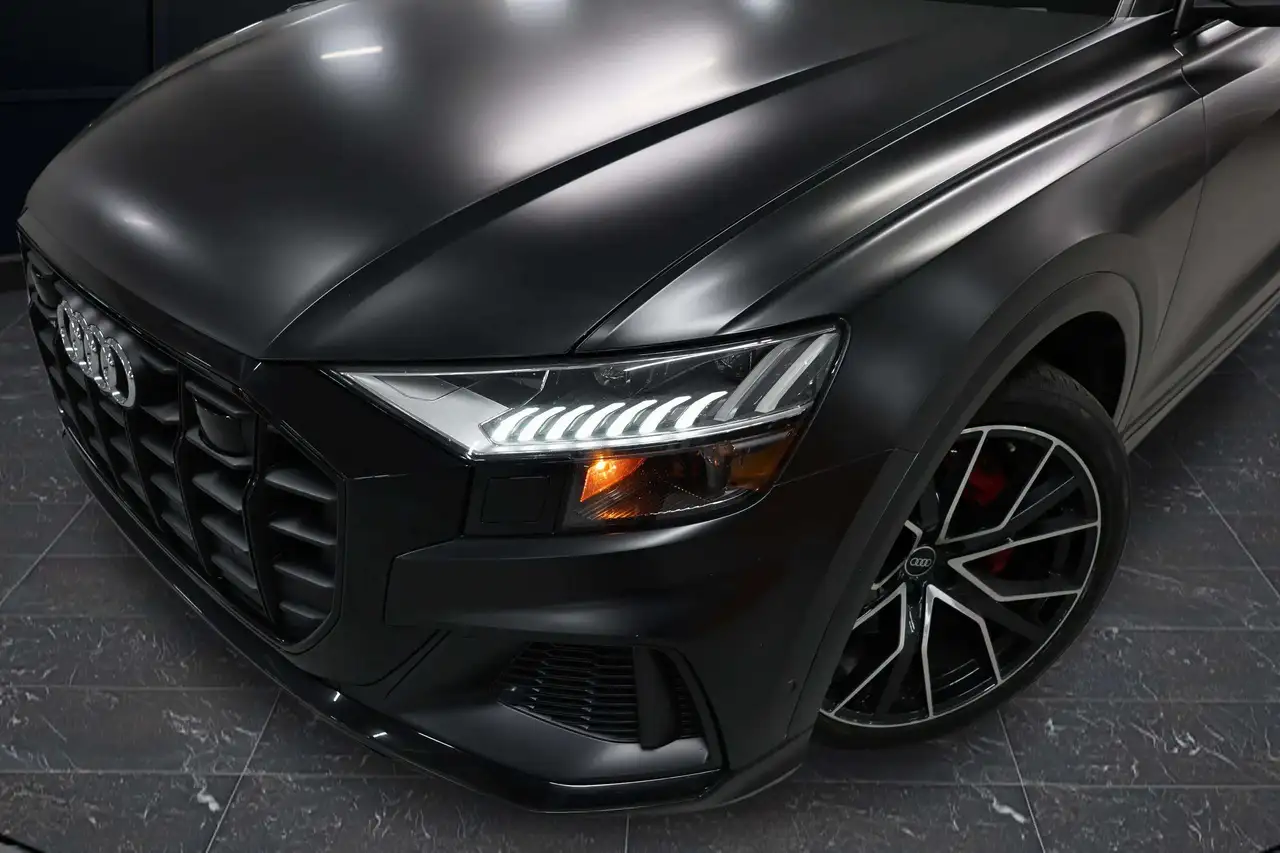 Audi SQ8 снимка Audi SQ8