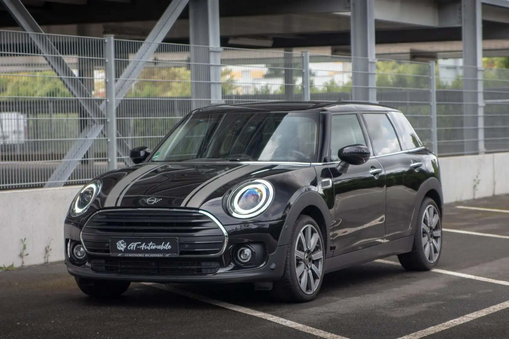 MINI Cooper D Clubman Clubman Cooper D*Classic Trim*KAM*eSitze*HUD! Schwarz - 1