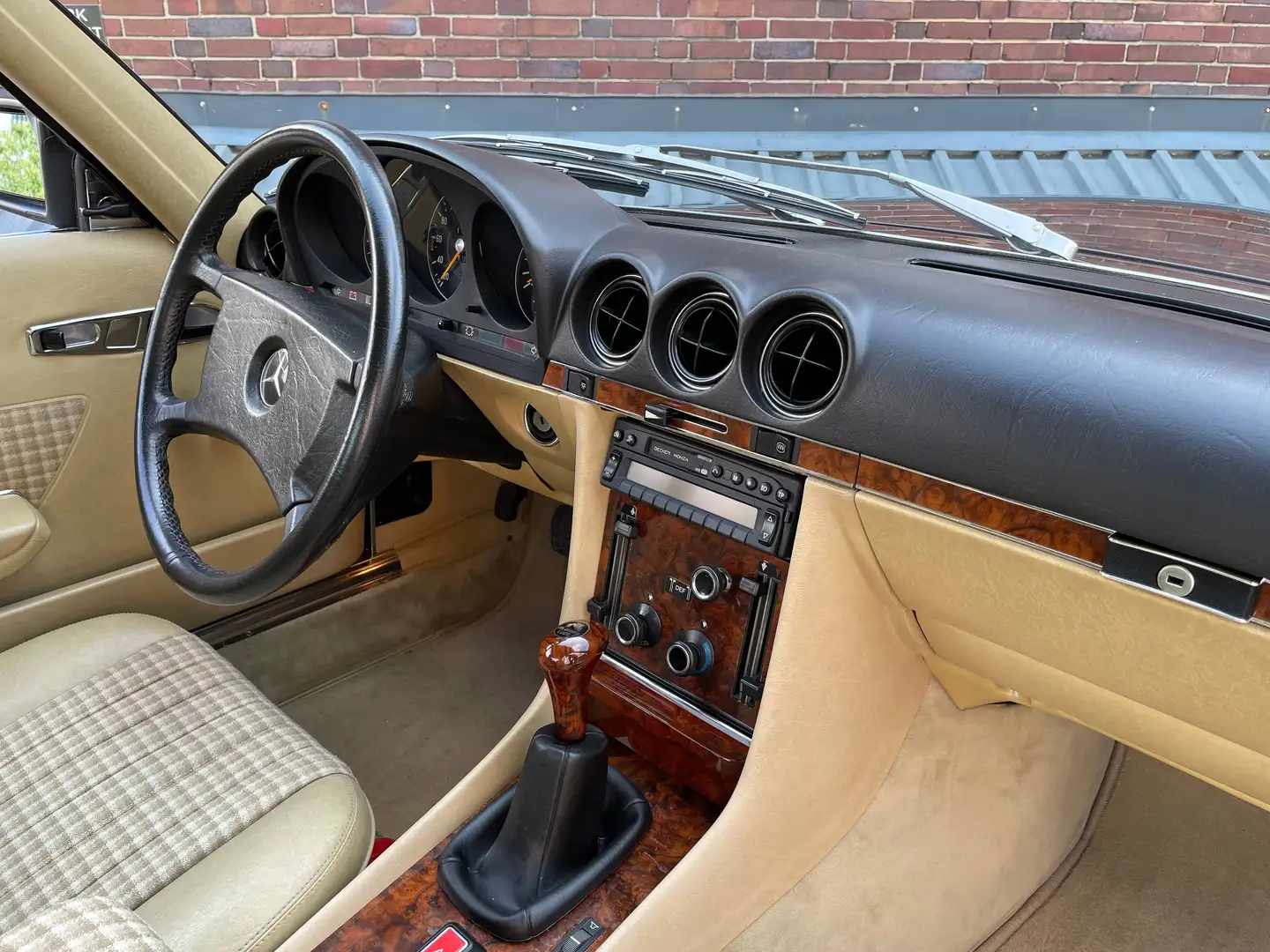 Mercedes-Benz SLC 280 *** original 117.065 km und sehr schön! Braun - 2