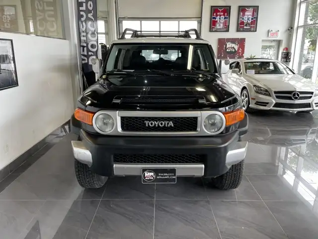 Toyota FJ Cruiser 2007 — photo 2