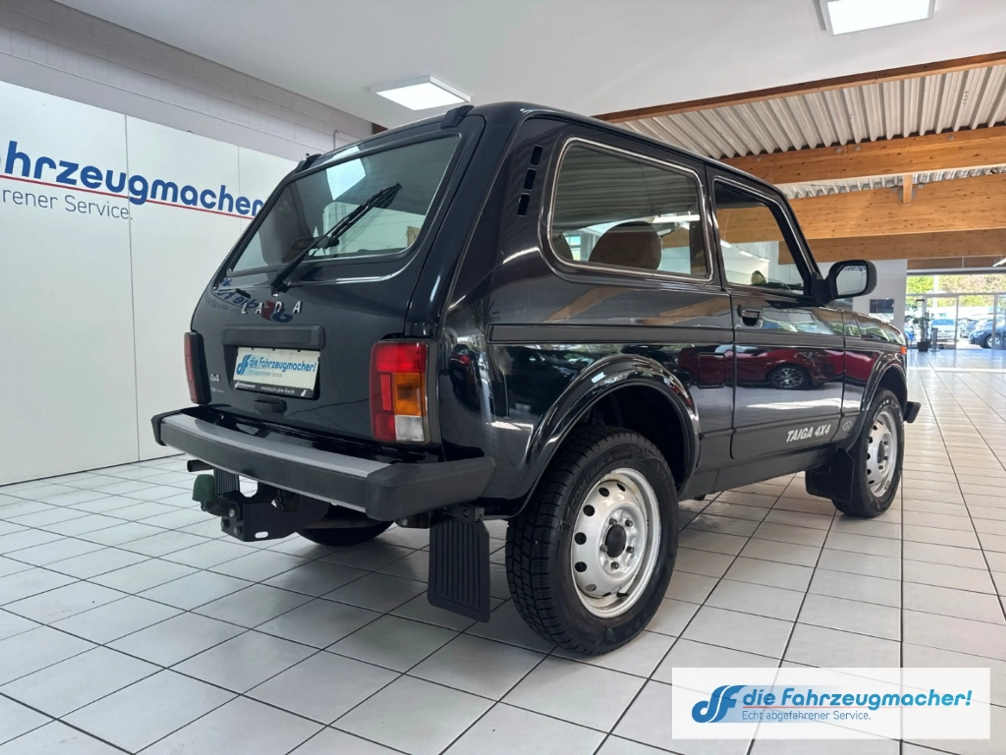 Lada Taiga 4x4 GA Privacyverglasung teilb.Rücksb eFH Tagfahrl — photo 4