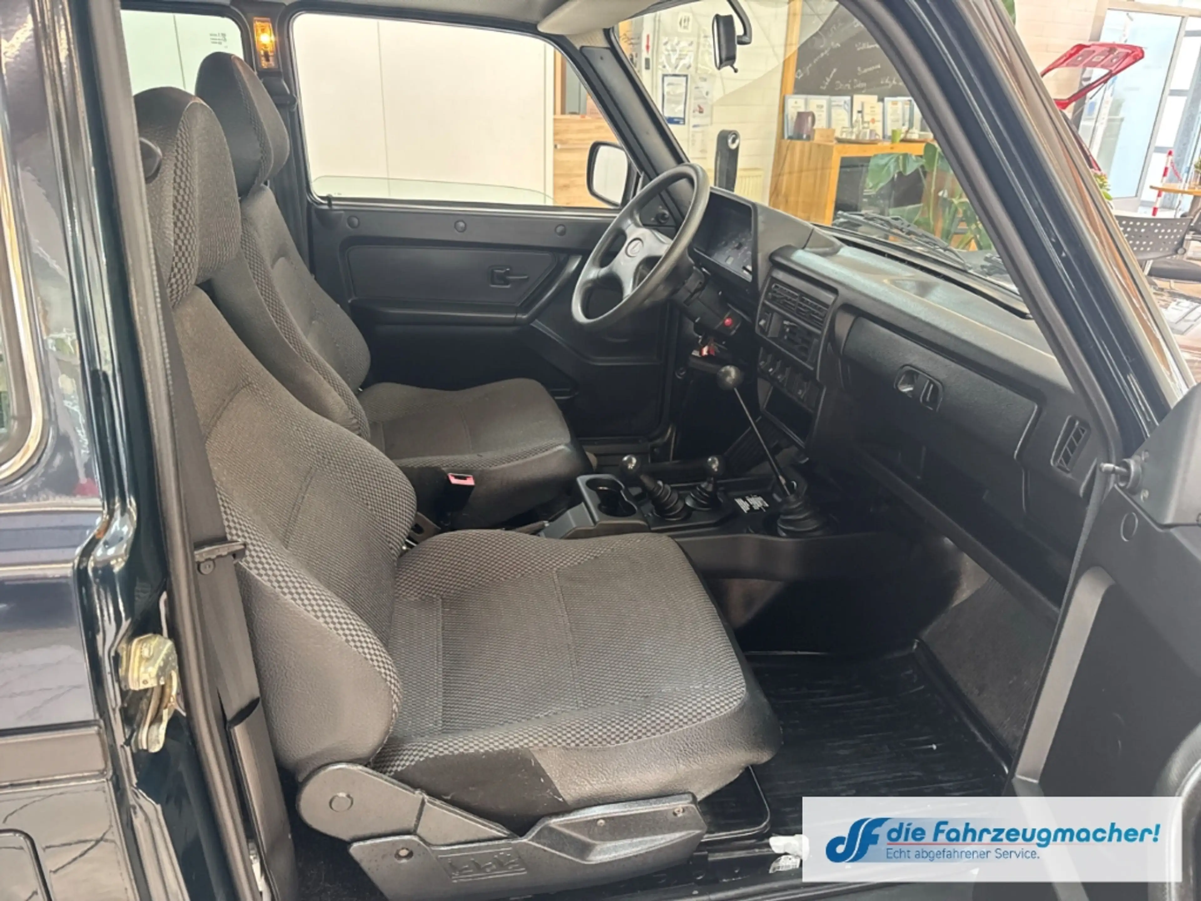 Lada Taiga 4x4 GA Privacyverglasung teilb.Rücksb eFH Tagfahrl — photo 12