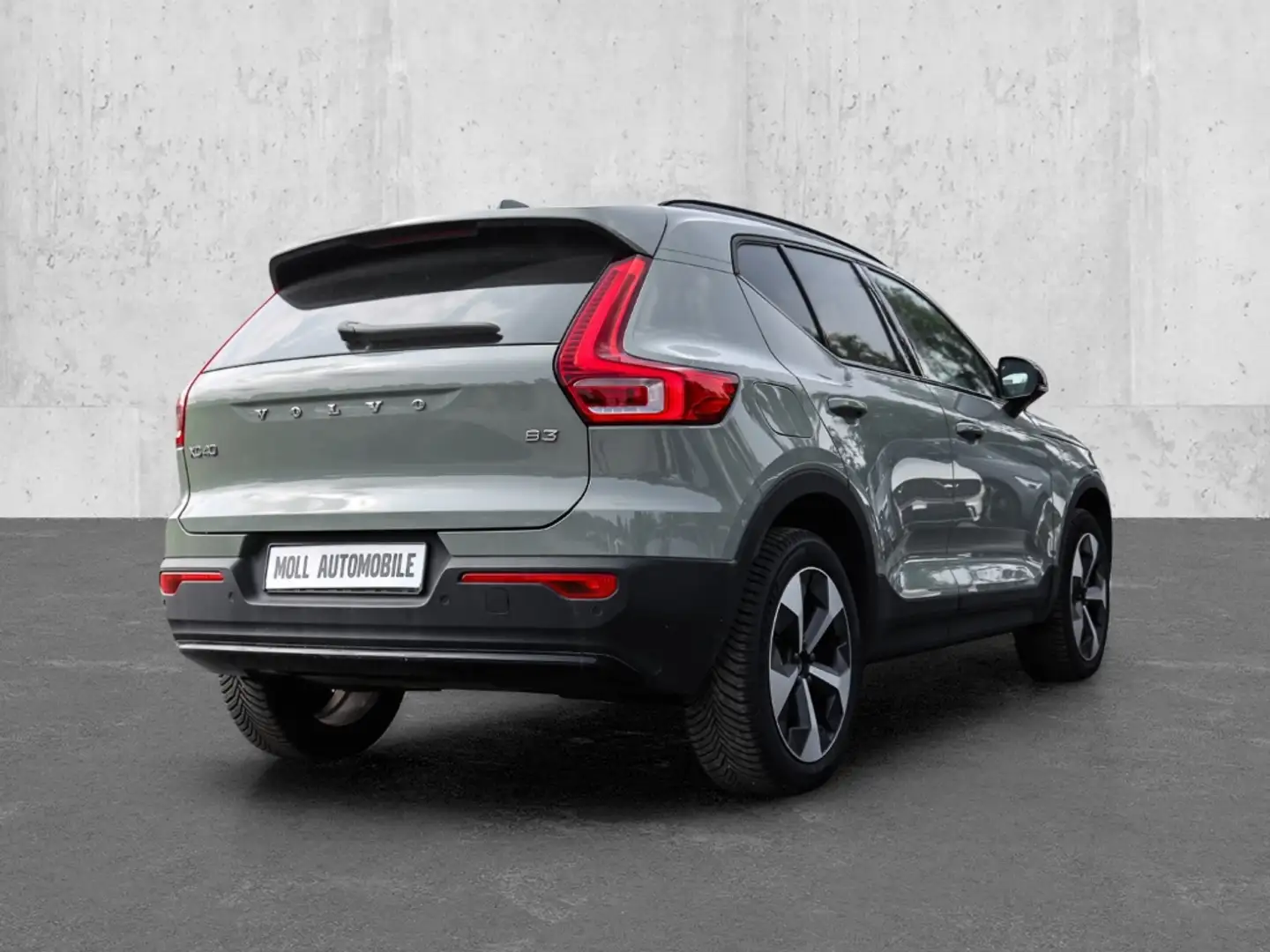 Volvo XC40 Plus Dark 2WD B3 EU6d digitales Cockpit Memory Sit Grün - 2